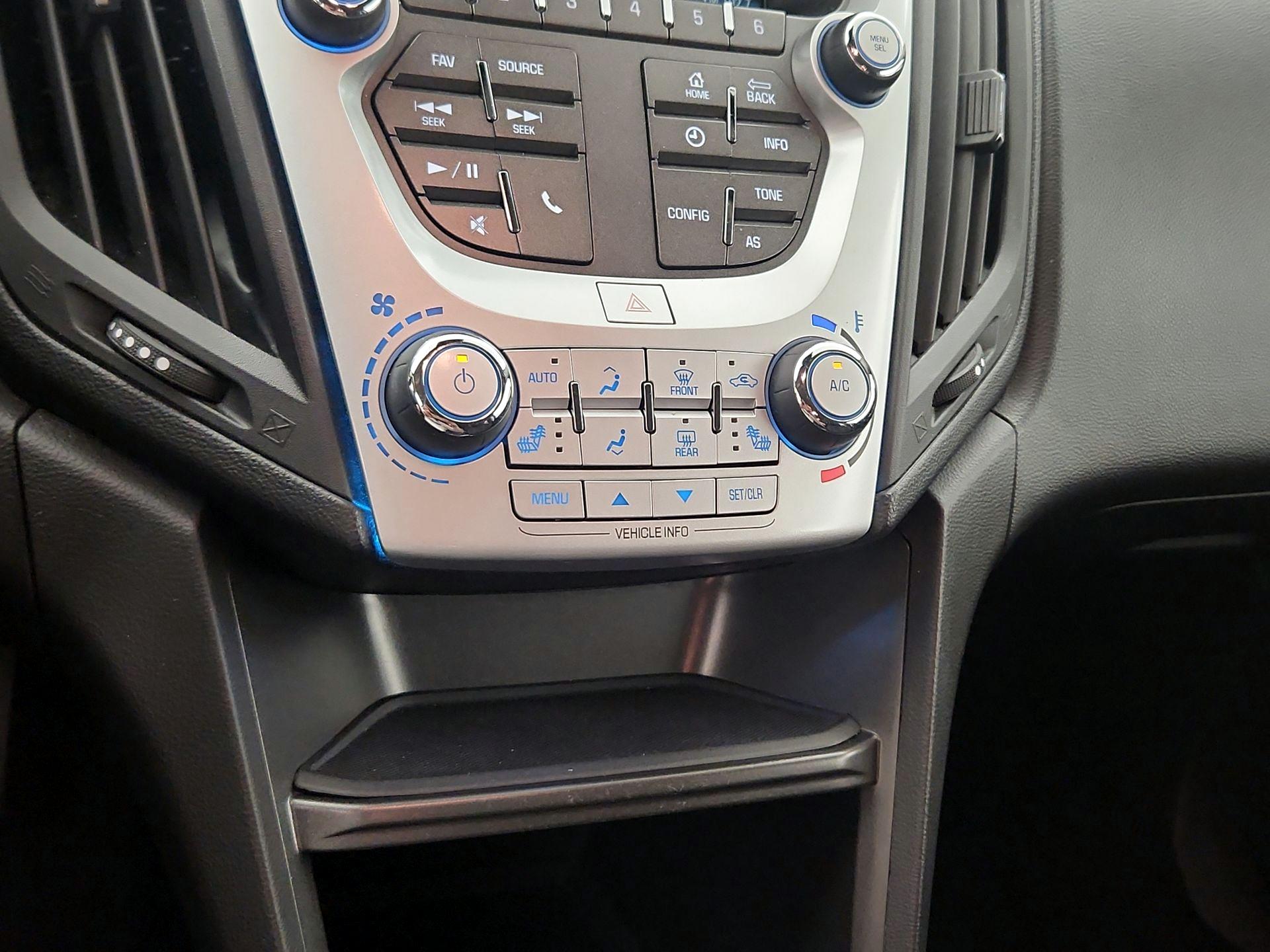 Thumbnail: 2017 Chevrolet Equinox - 15