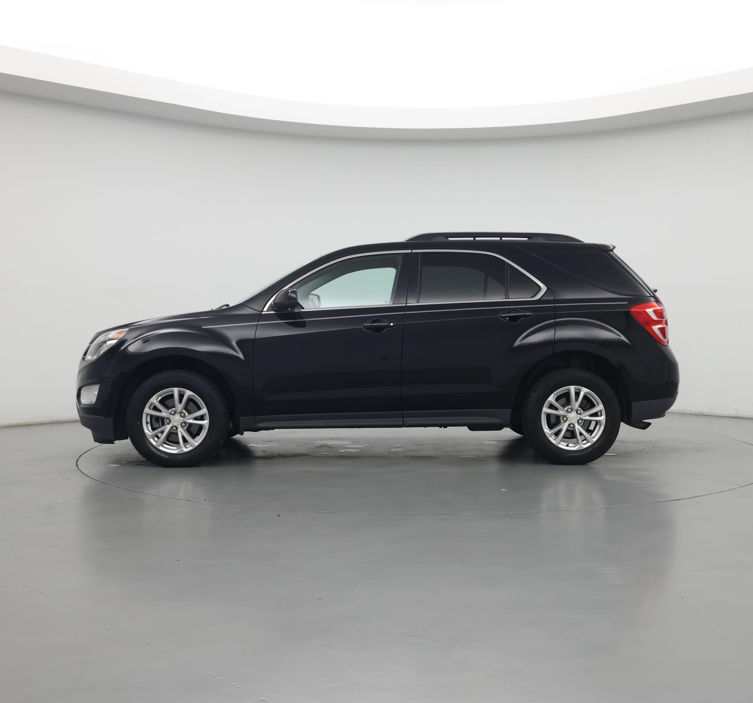 Thumbnail: 2017 Chevrolet Equinox - 3