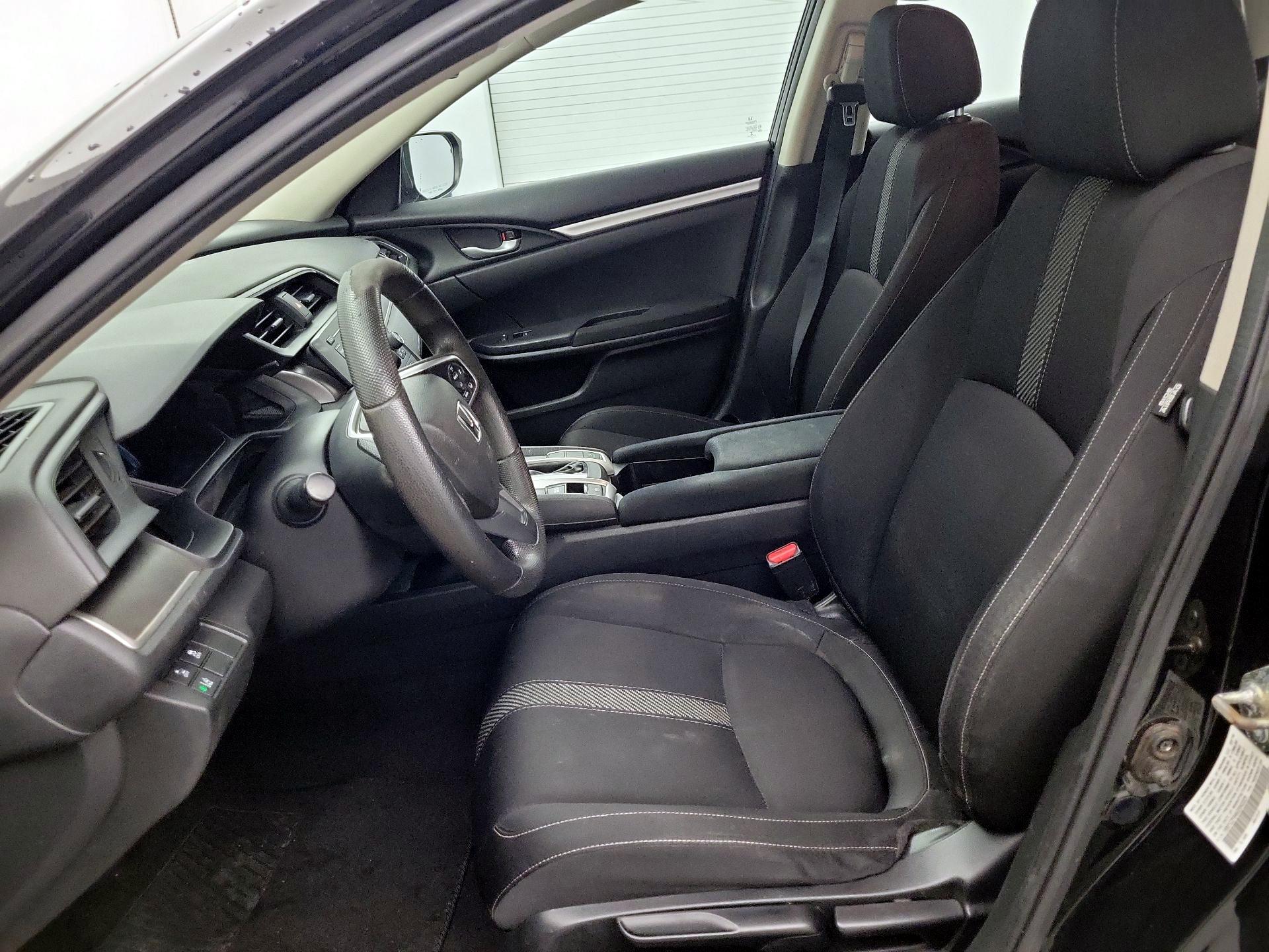 Thumbnail: 2016 Honda Civic - 11
