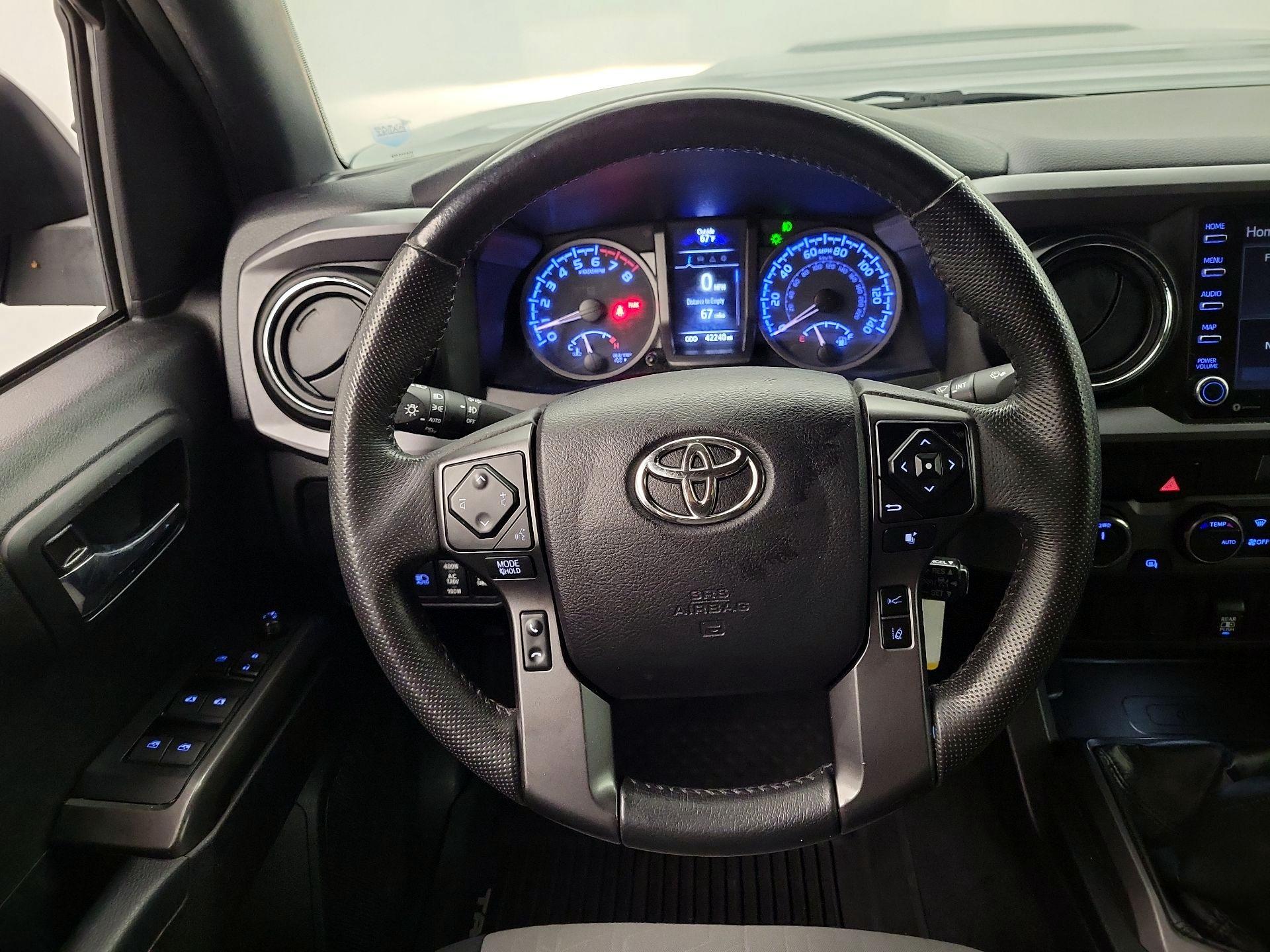 Thumbnail: 2021 Toyota Tacoma - 10