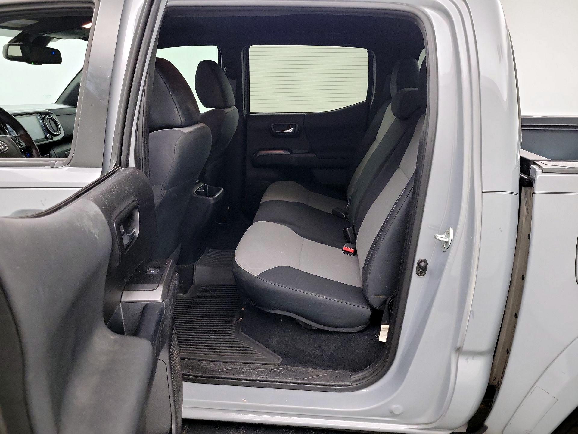 Thumbnail: 2021 Toyota Tacoma - 19
