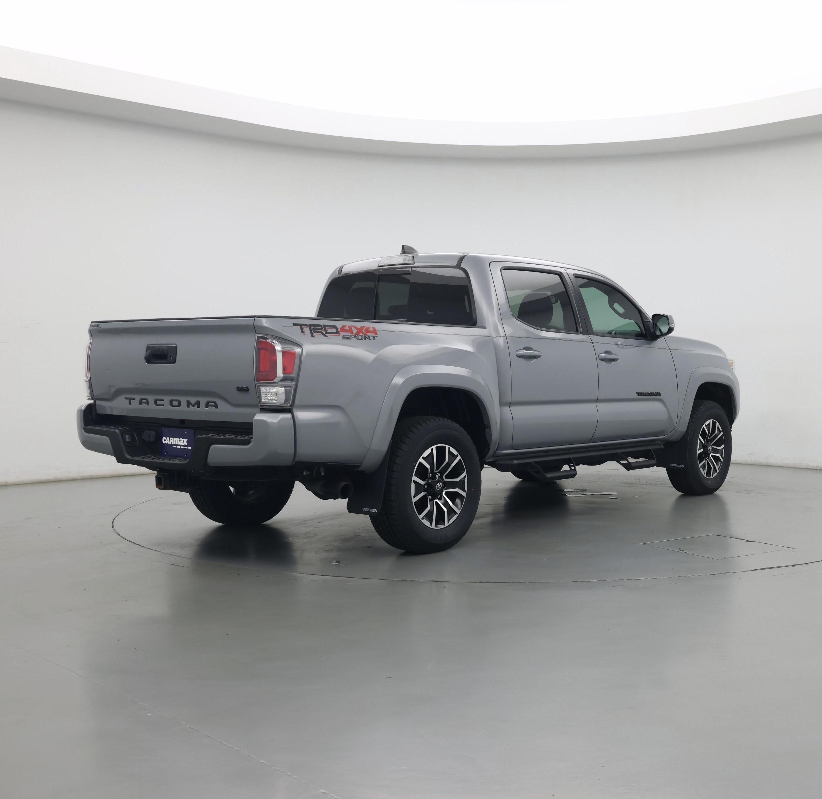 Thumbnail: 2021 Toyota Tacoma - 8