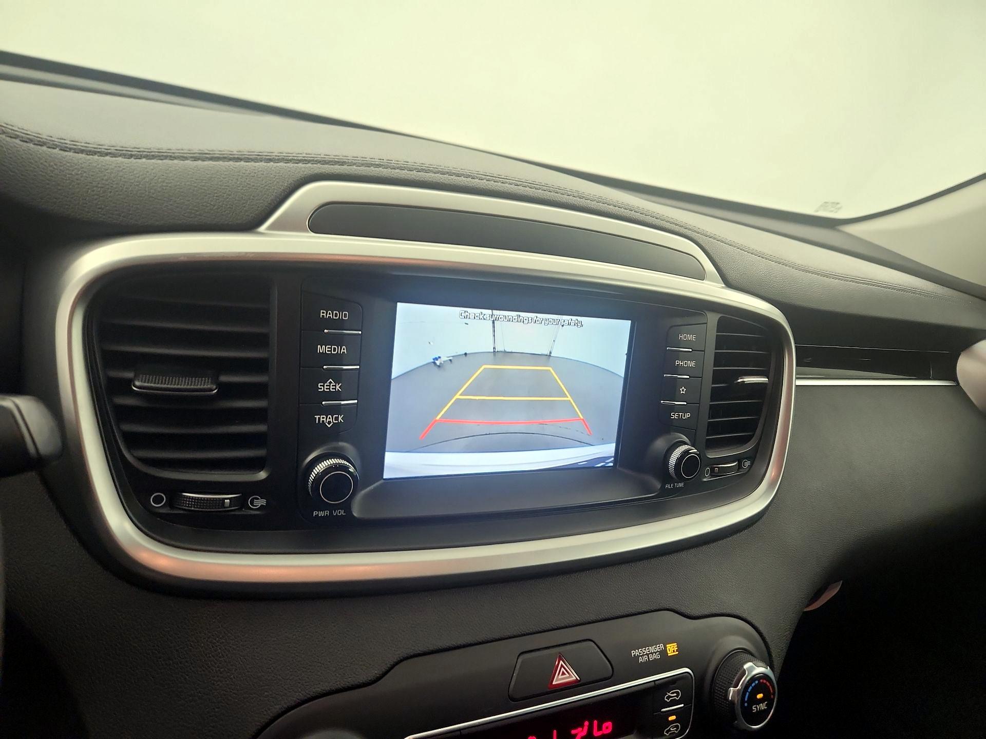 Thumbnail: 2019 Kia Sorento - 14