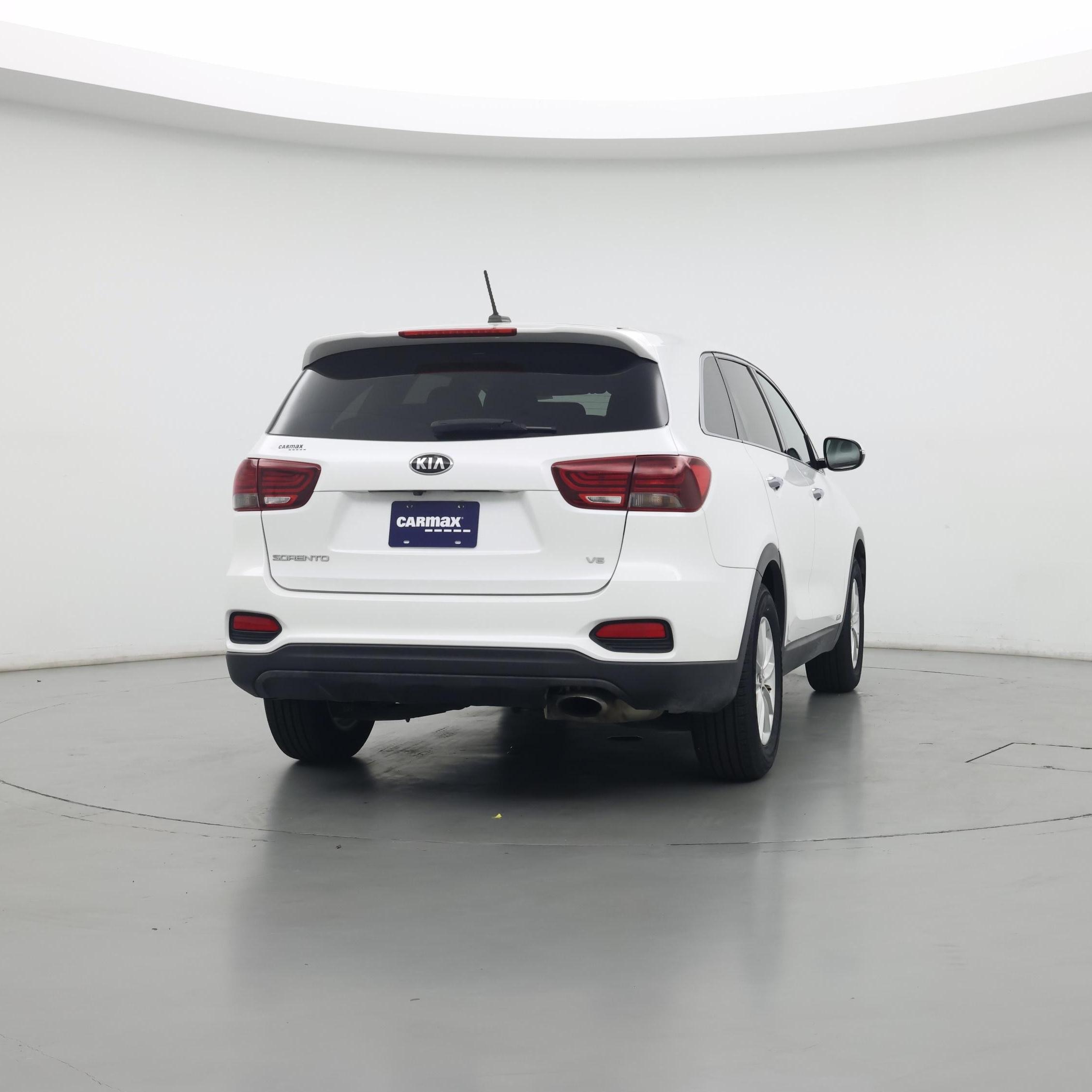 Thumbnail: 2019 Kia Sorento - 2