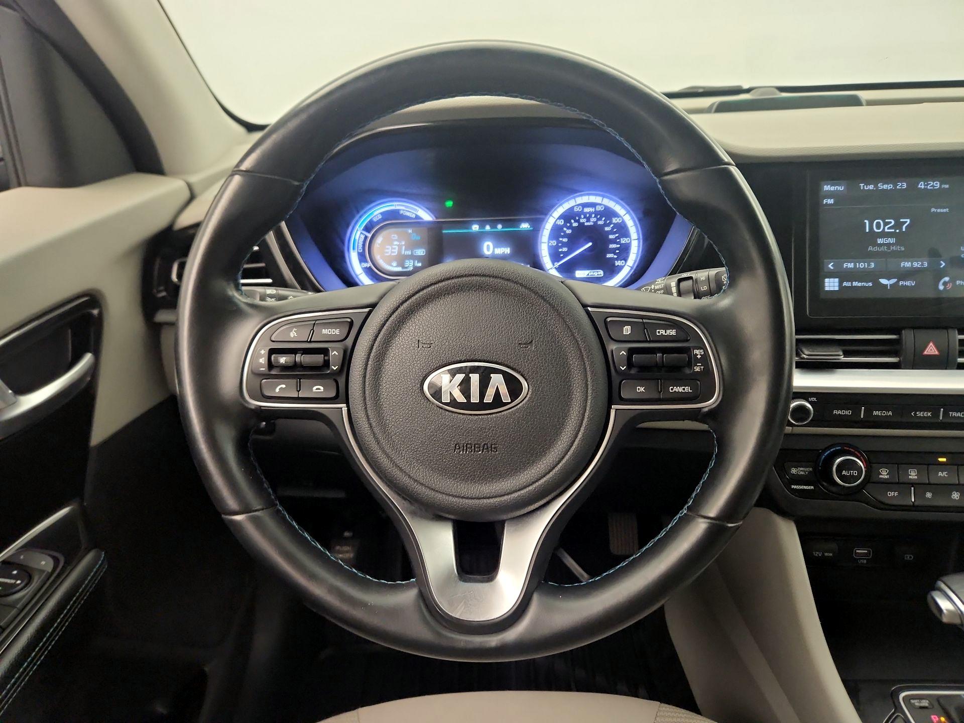 Thumbnail: 2020 Kia Niro - 10