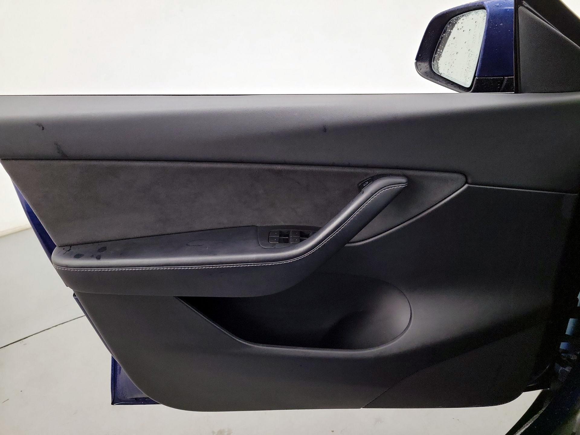 Thumbnail: 2021 Tesla Model Y - 12