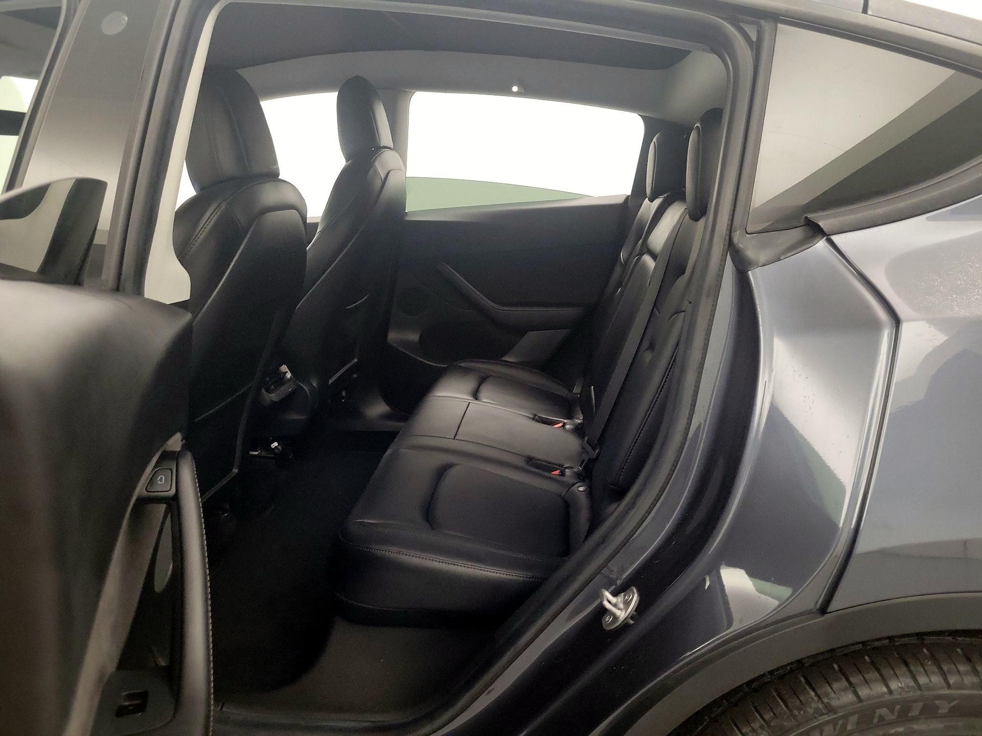 Thumbnail: 2021 Tesla Model Y - 19
