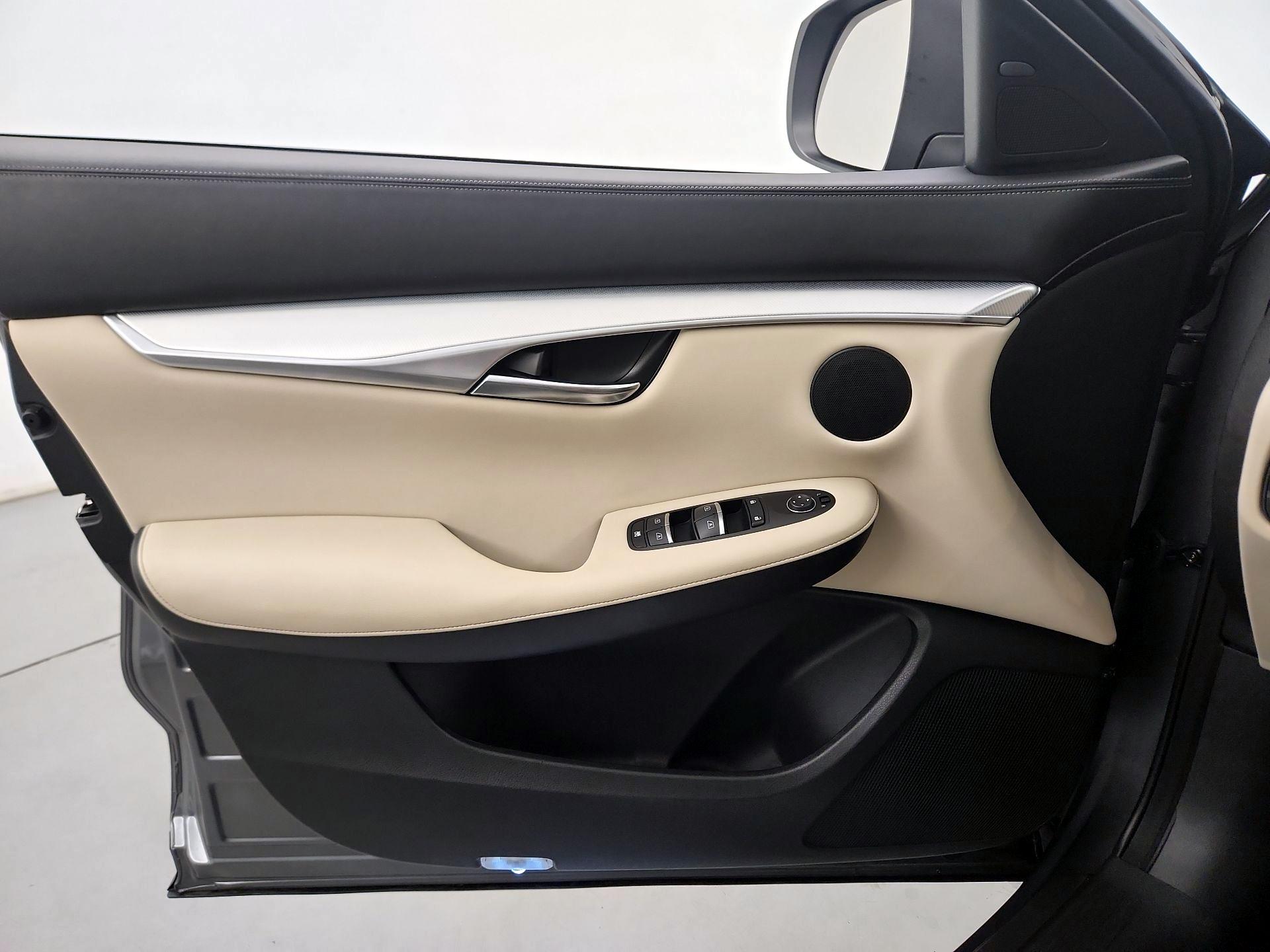 Thumbnail: 2019 INFINITI QX50 - 12