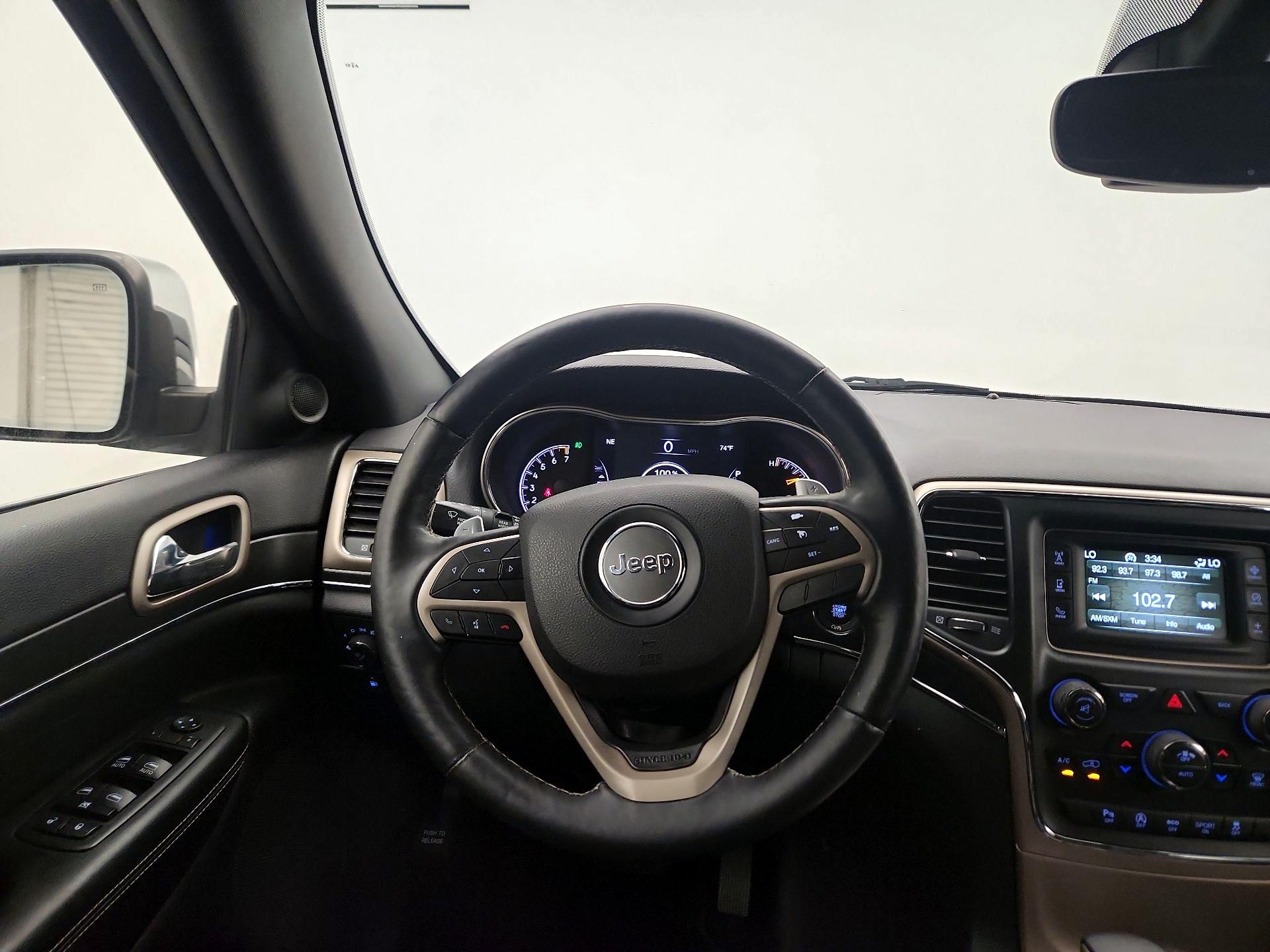 Thumbnail: 2017 Jeep Grand Cherokee - 10