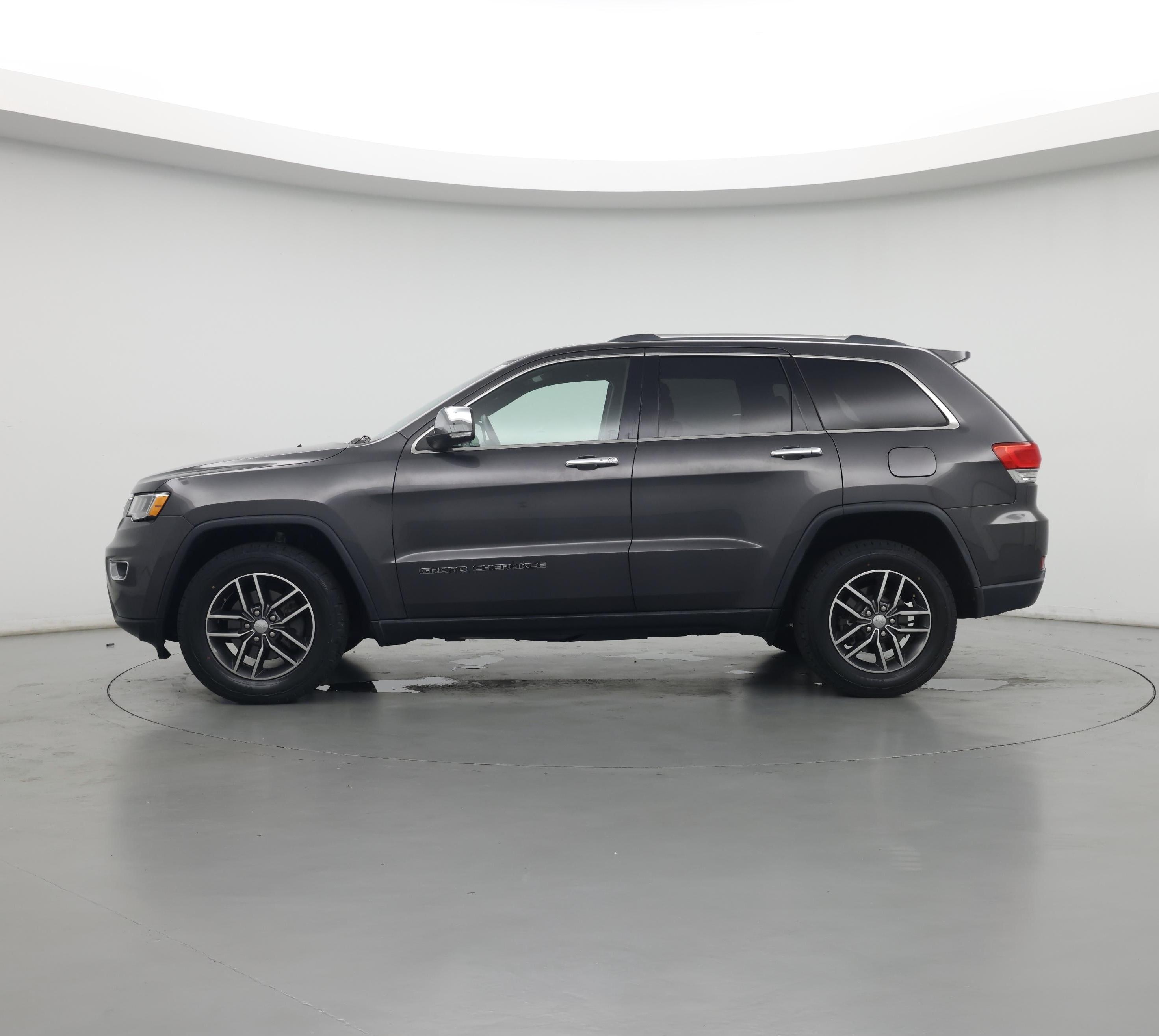 Thumbnail: 2017 Jeep Grand Cherokee - 3