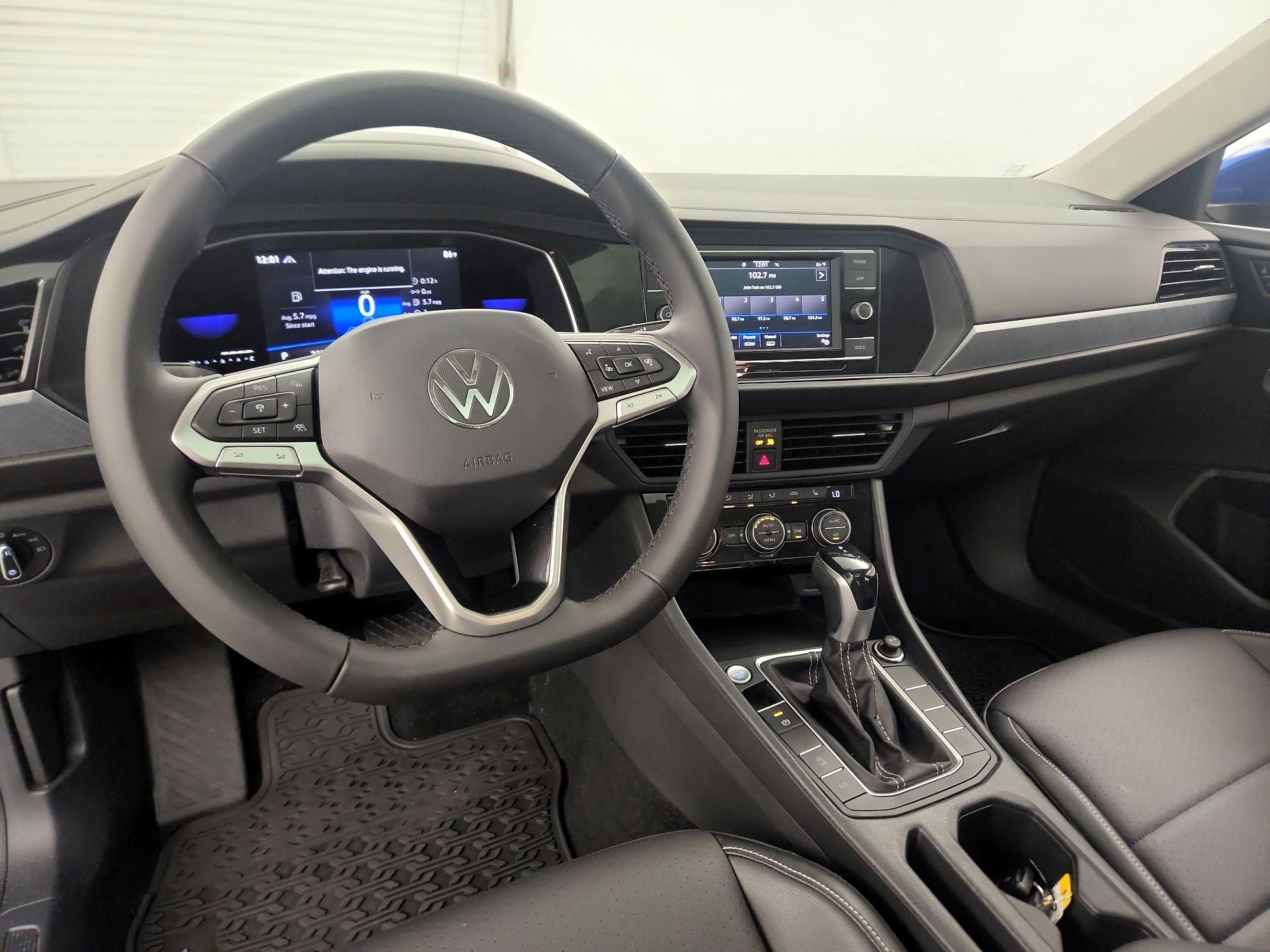 Thumbnail: 2022 Volkswagen Jetta - 9
