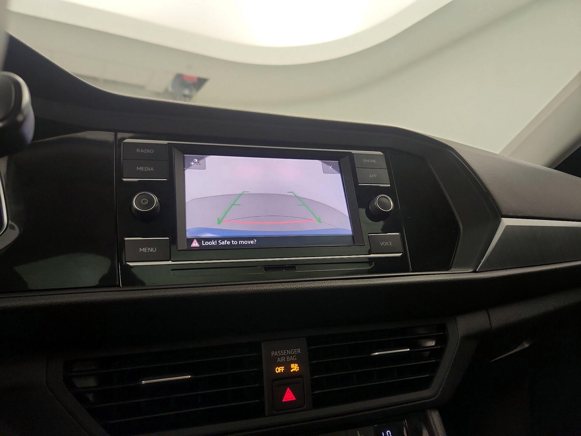 Thumbnail: 2022 Volkswagen Jetta - 14