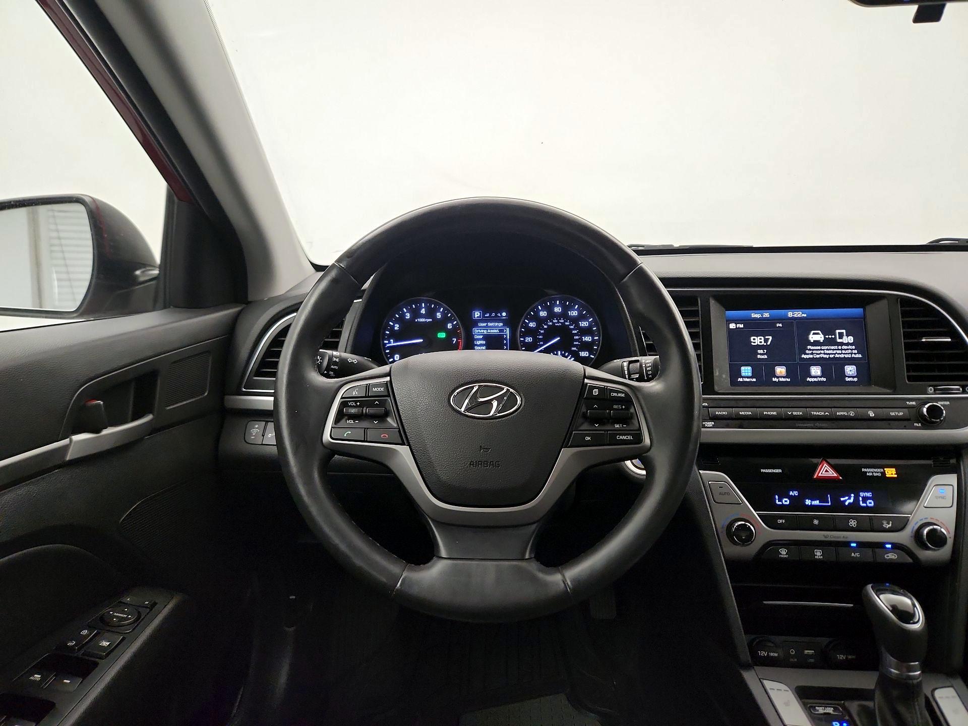 Thumbnail: 2017 Hyundai Elantra - 10
