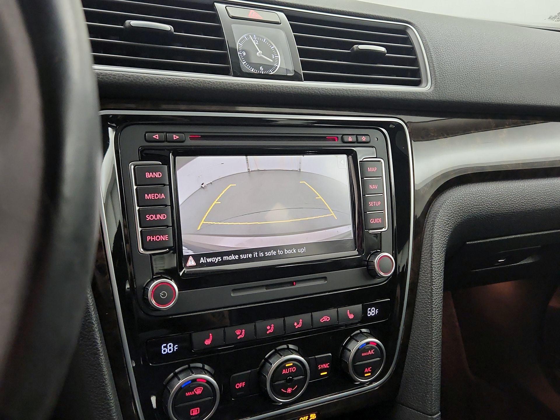 Thumbnail: 2015 Volkswagen Passat - 15