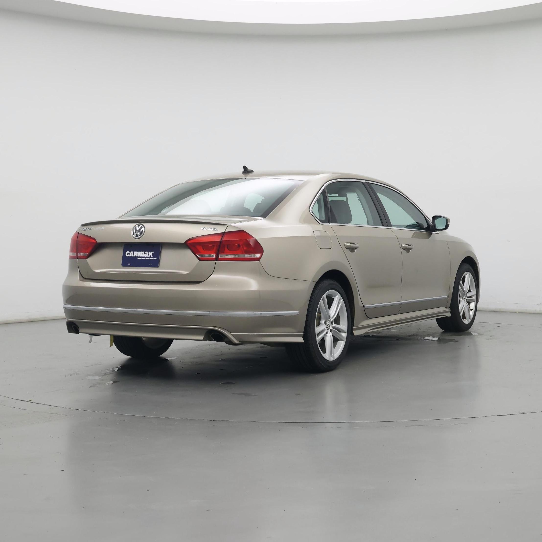 Thumbnail: 2015 Volkswagen Passat - 8