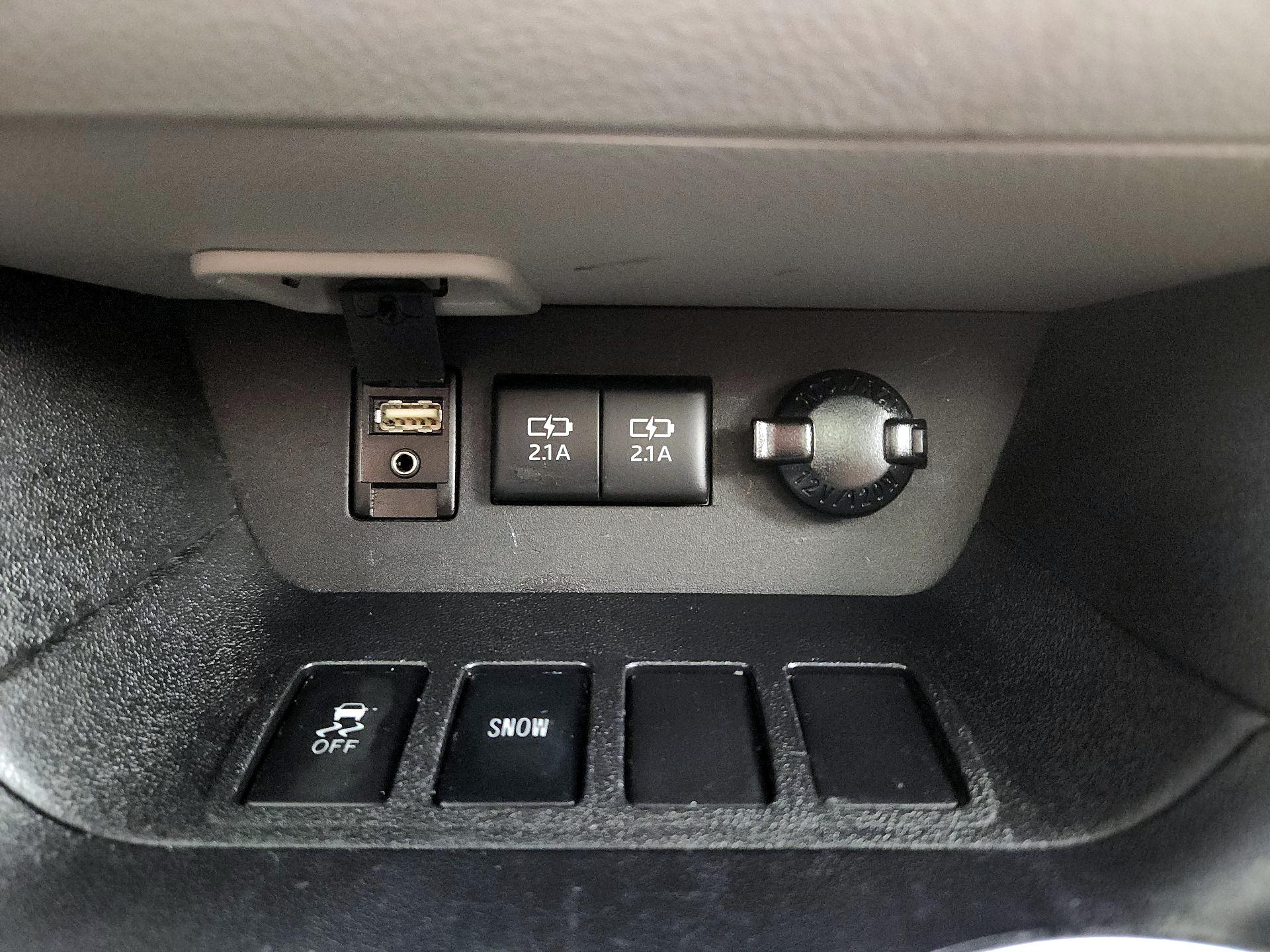 Thumbnail: 2017 Toyota Highlander - 19