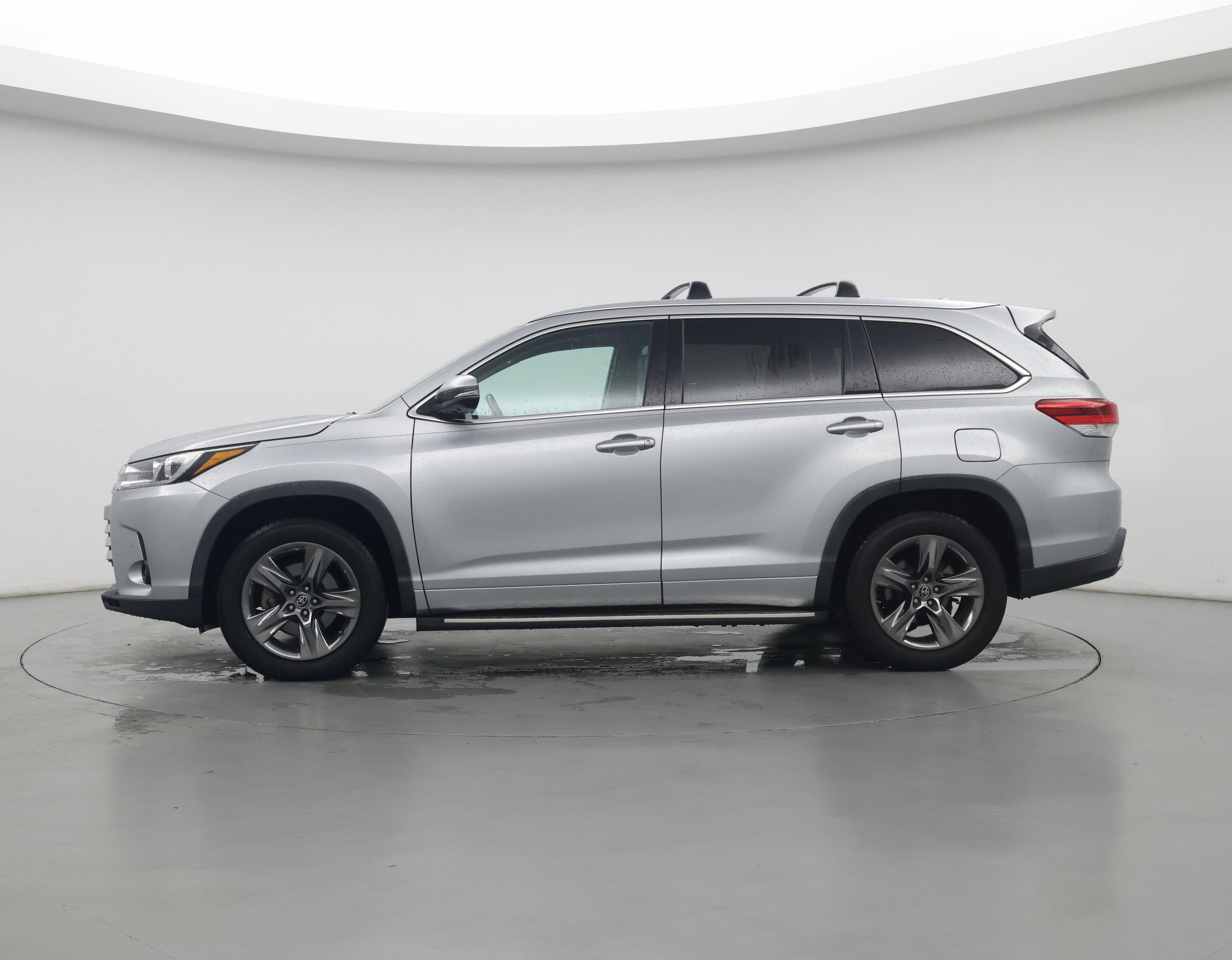 Thumbnail: 2017 Toyota Highlander - 3