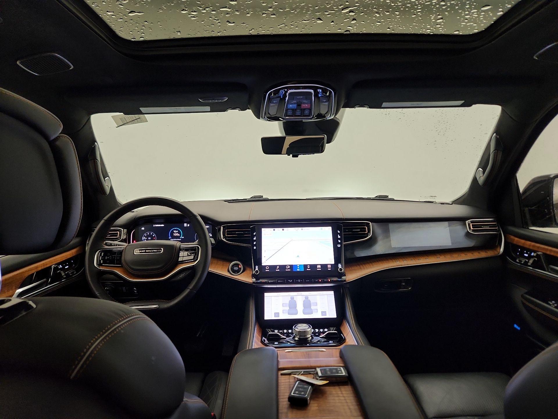 Thumbnail: 2023 Jeep Grand Wagoneer - 9