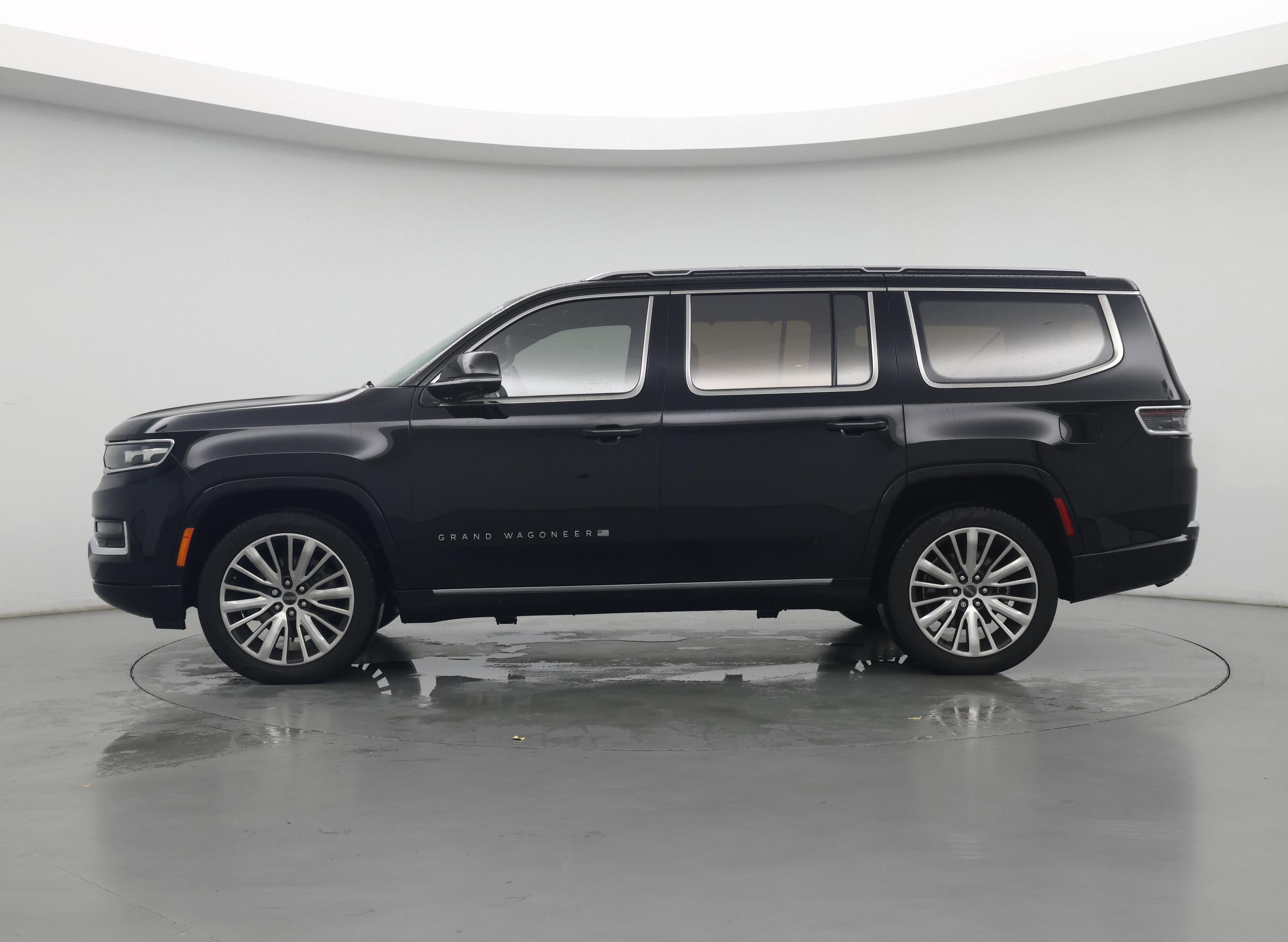 Thumbnail: 2023 Jeep Grand Wagoneer - 3