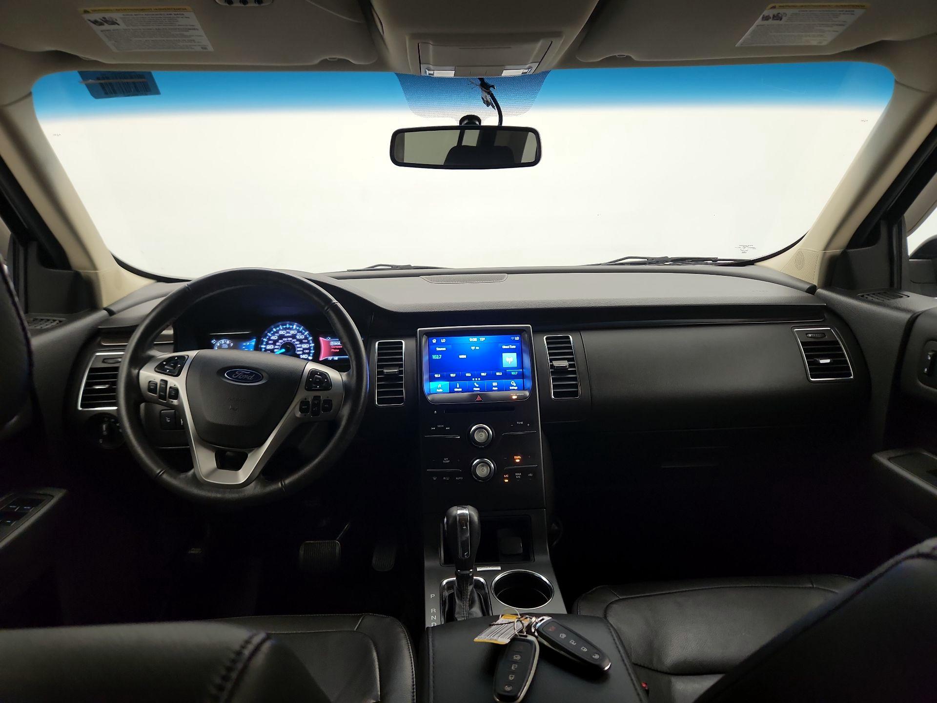Thumbnail: 2016 Ford Flex - 9