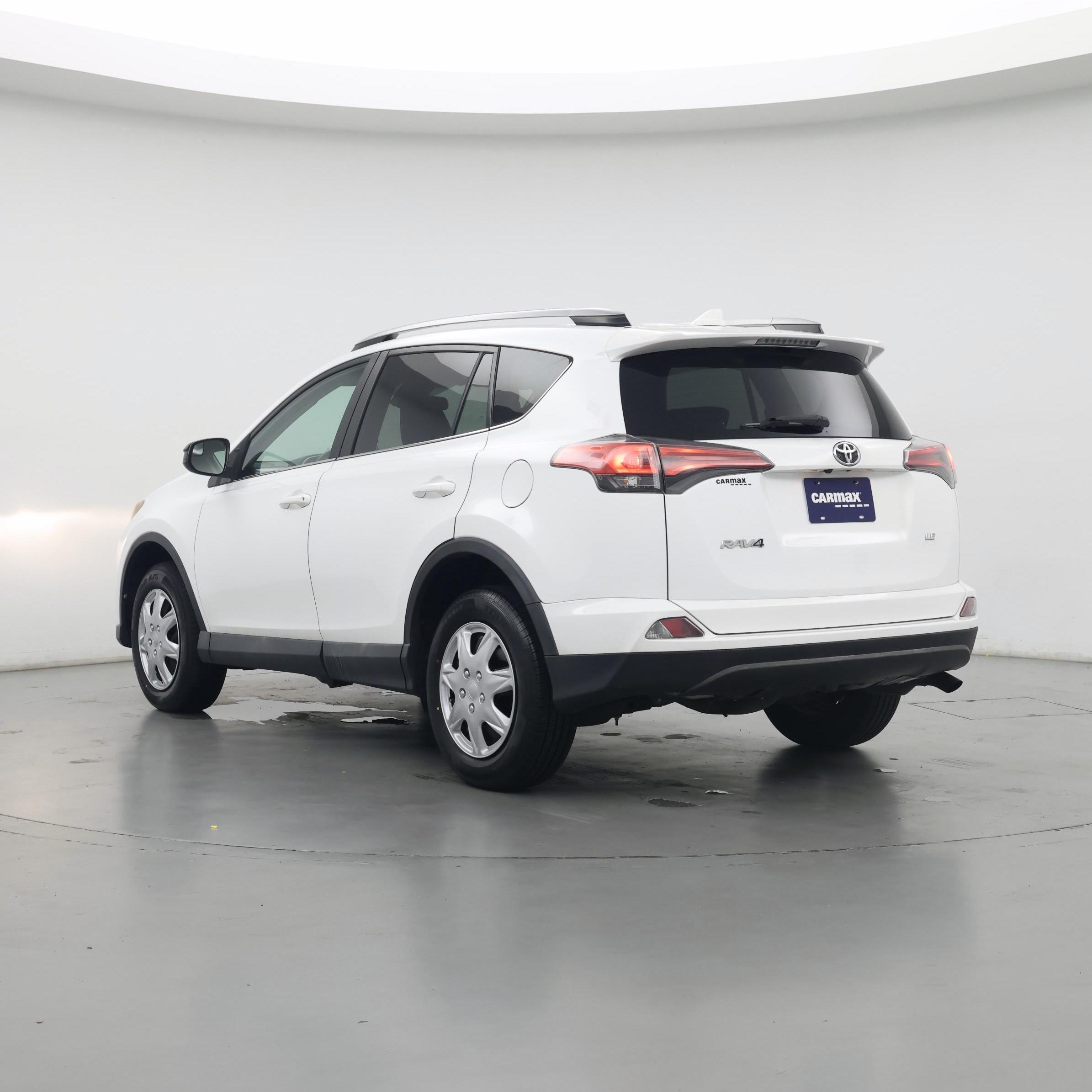 Thumbnail: 2017 Toyota RAV4 - 2
