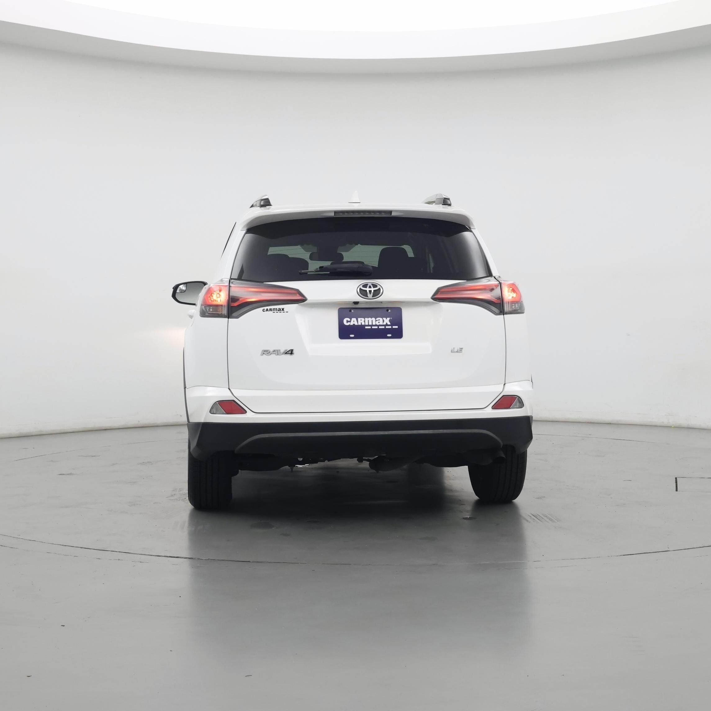 Thumbnail: 2017 Toyota RAV4 - 6