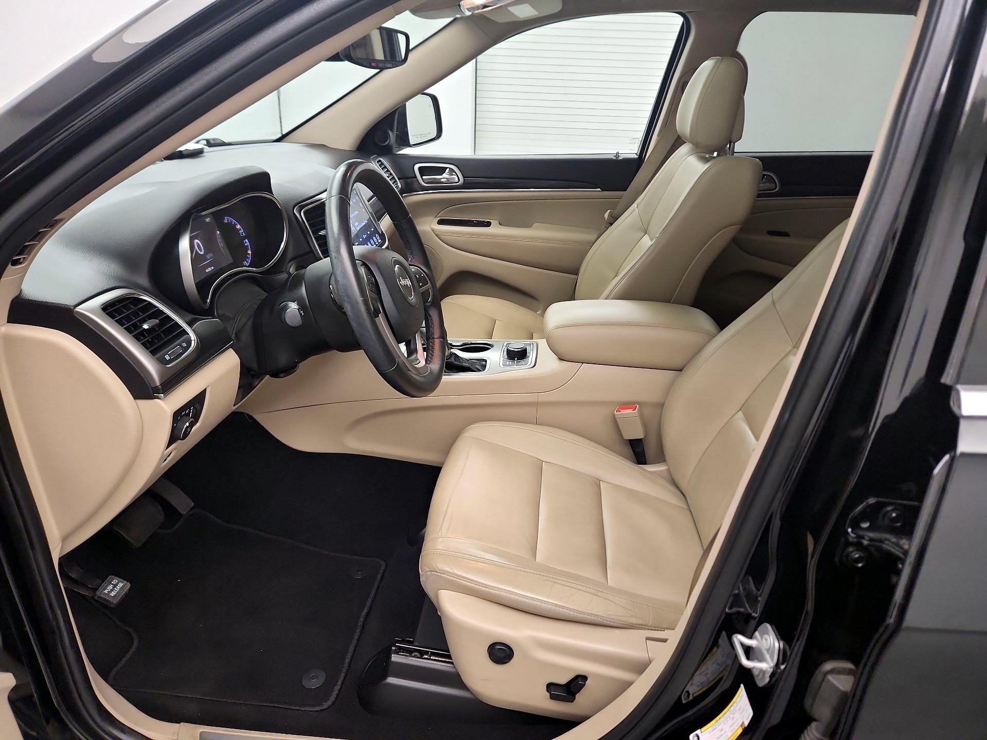 Thumbnail: 2019 Jeep Grand Cherokee - 11