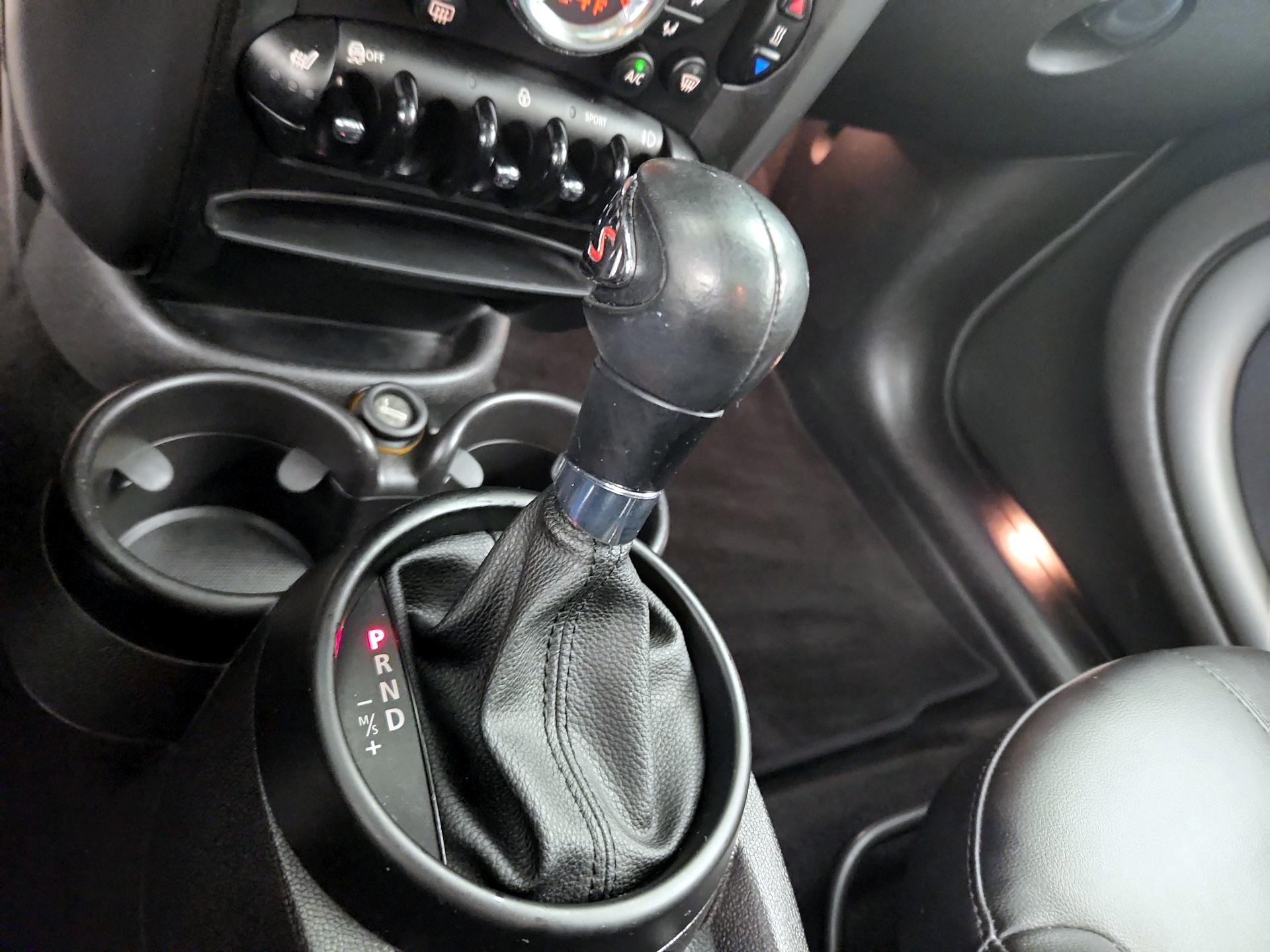 Thumbnail: 2015 MINI Cooper Countryman - 15