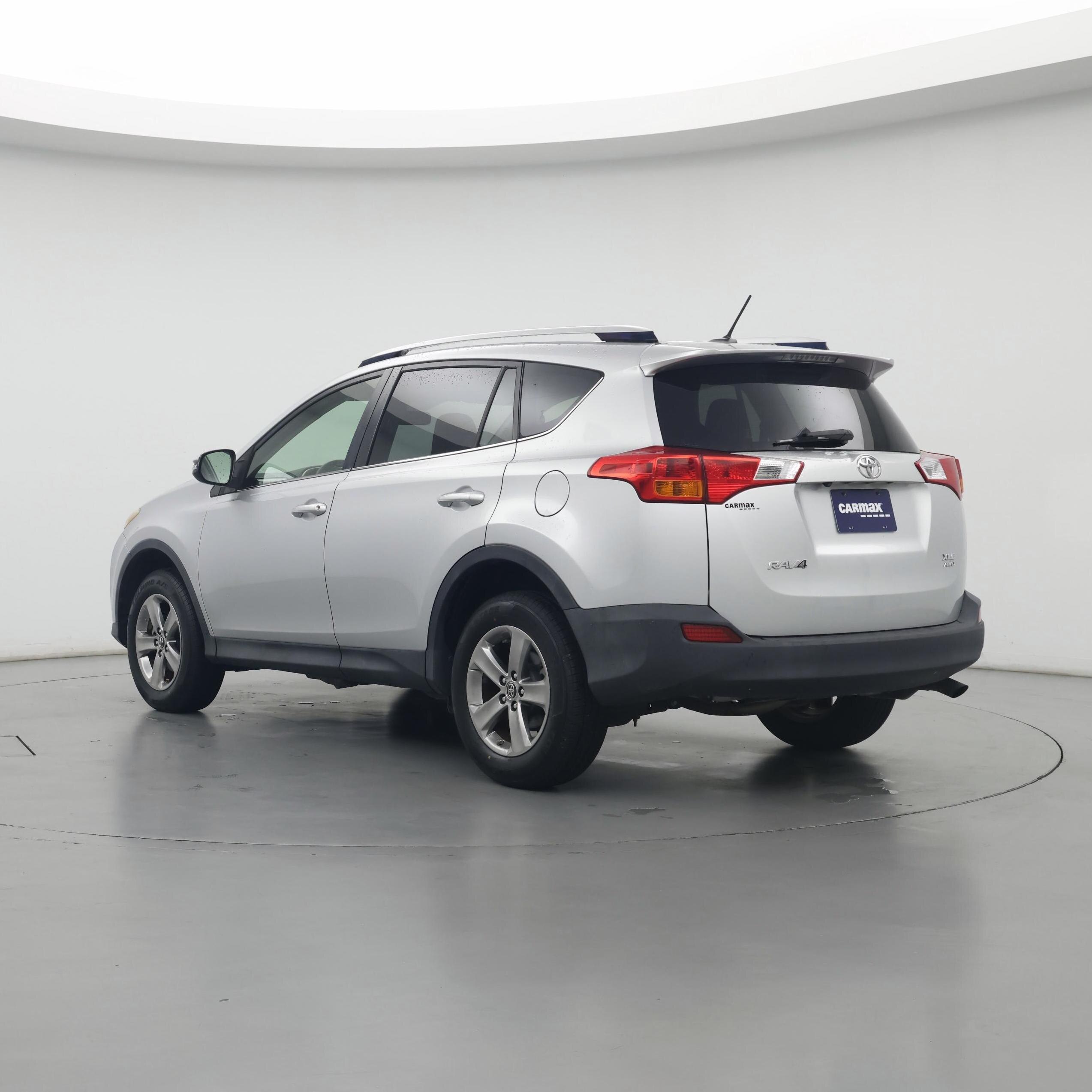 Thumbnail: 2015 Toyota RAV4 - 2