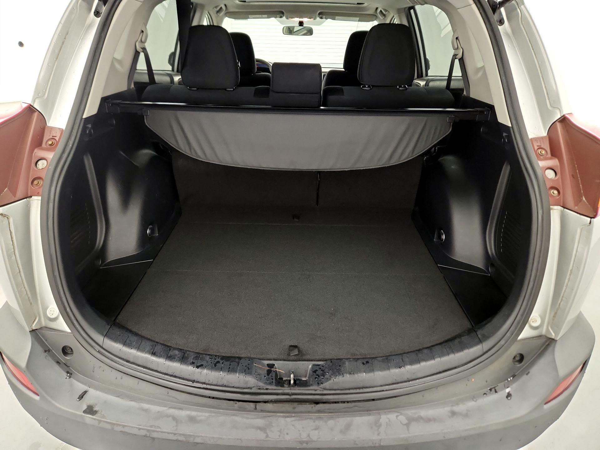 Thumbnail: 2015 Toyota RAV4 - 20