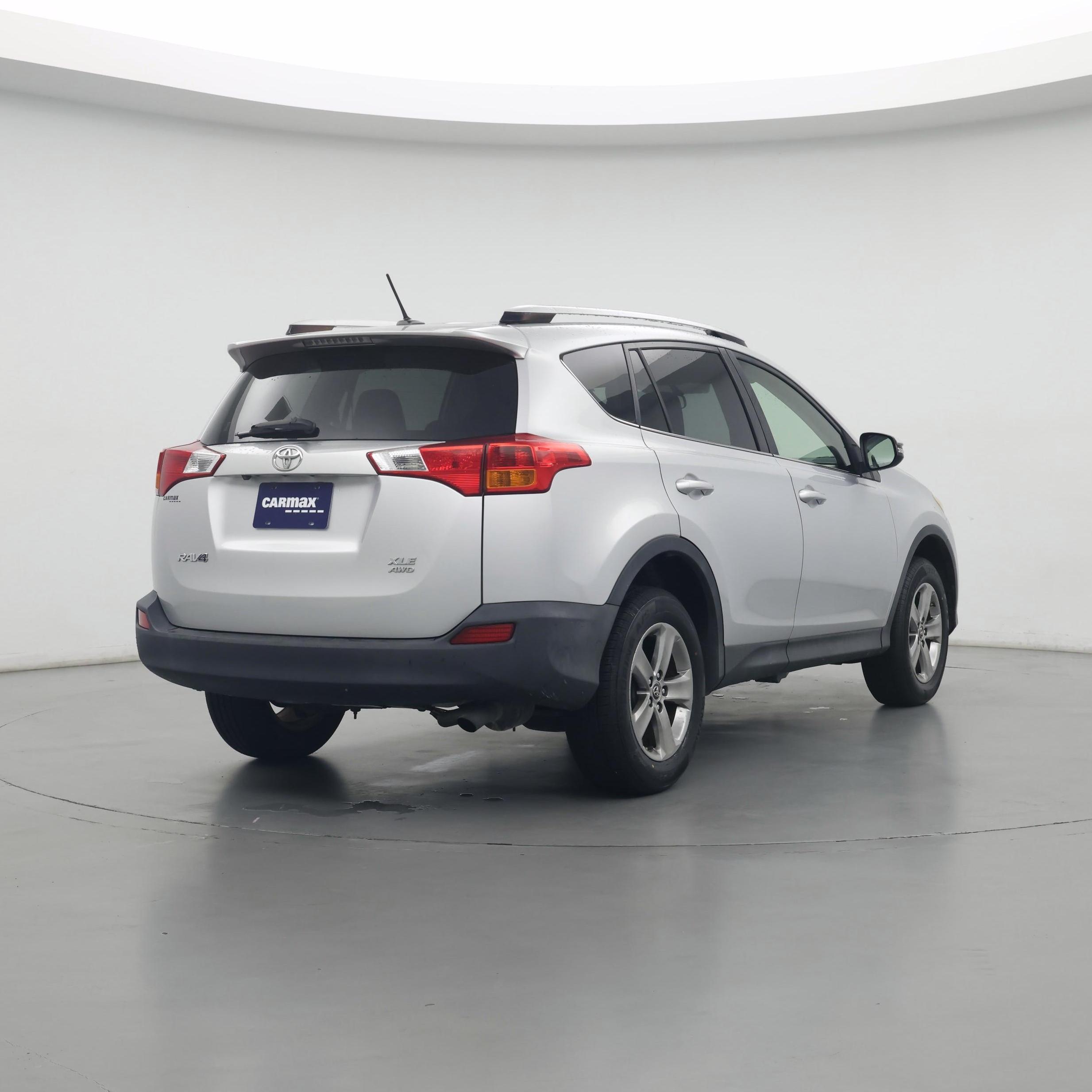 Thumbnail: 2015 Toyota RAV4 - 8