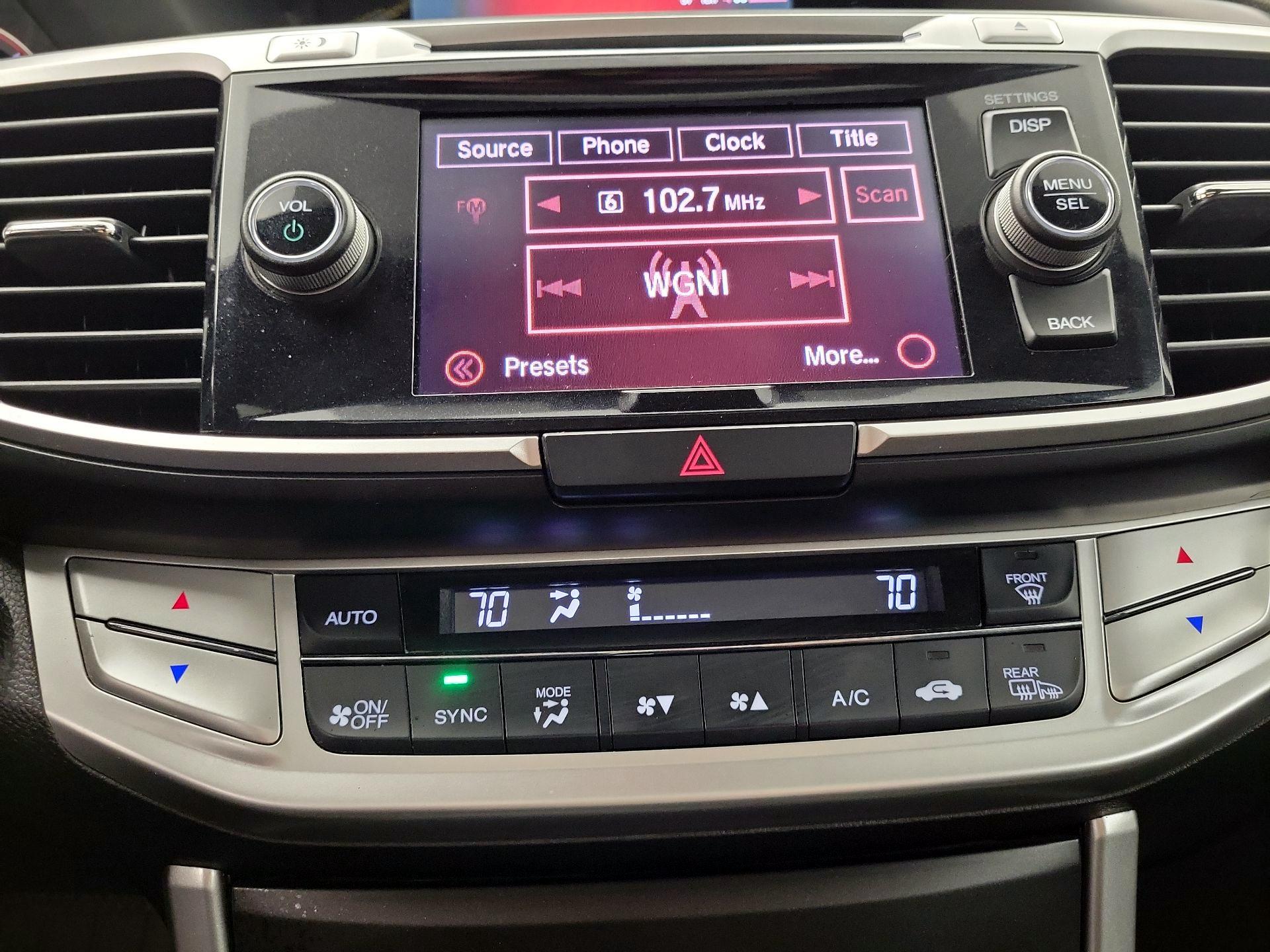 Thumbnail: 2015 Honda Accord - 15