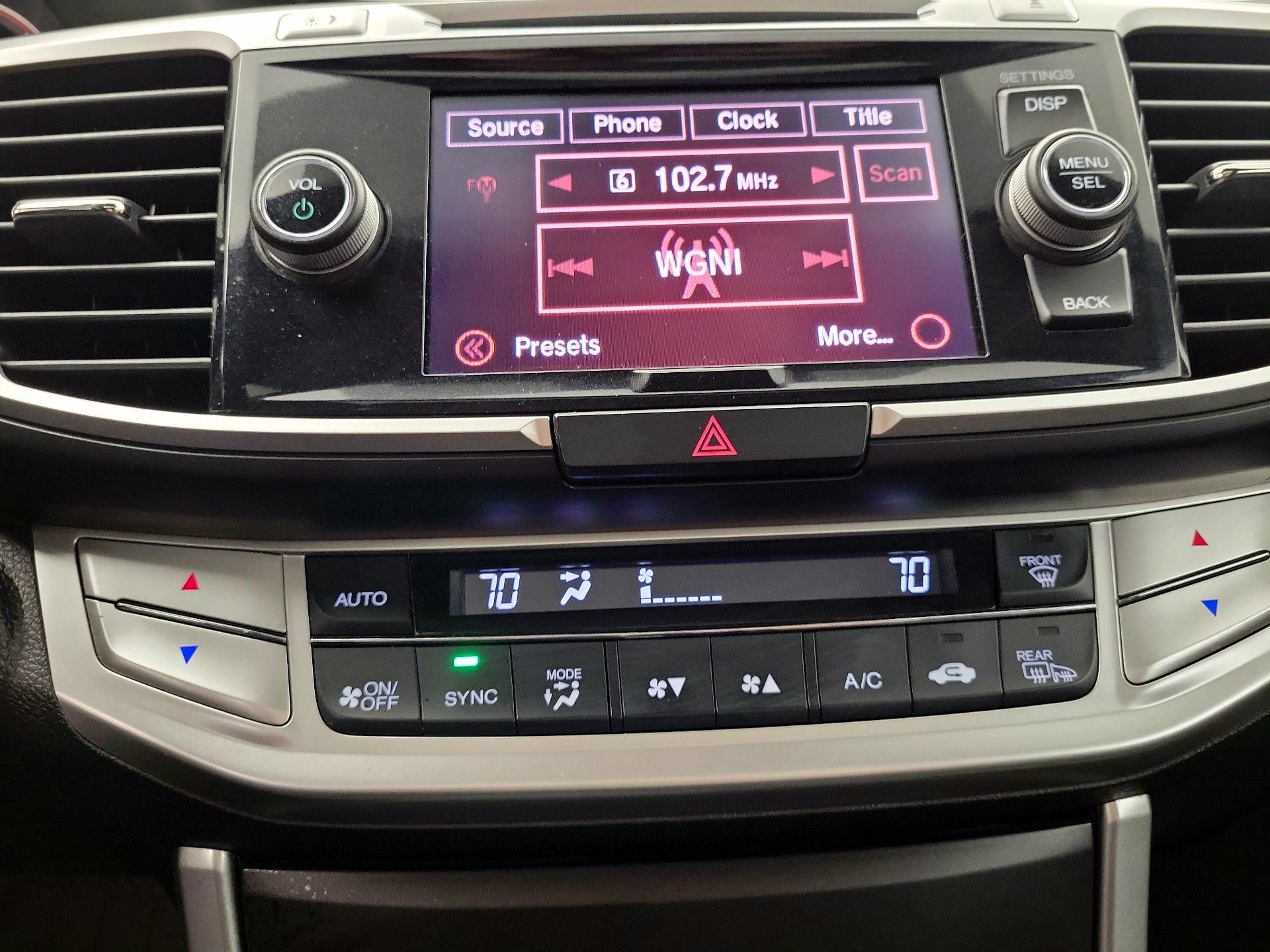 Thumbnail: 2015 Honda Accord - 16