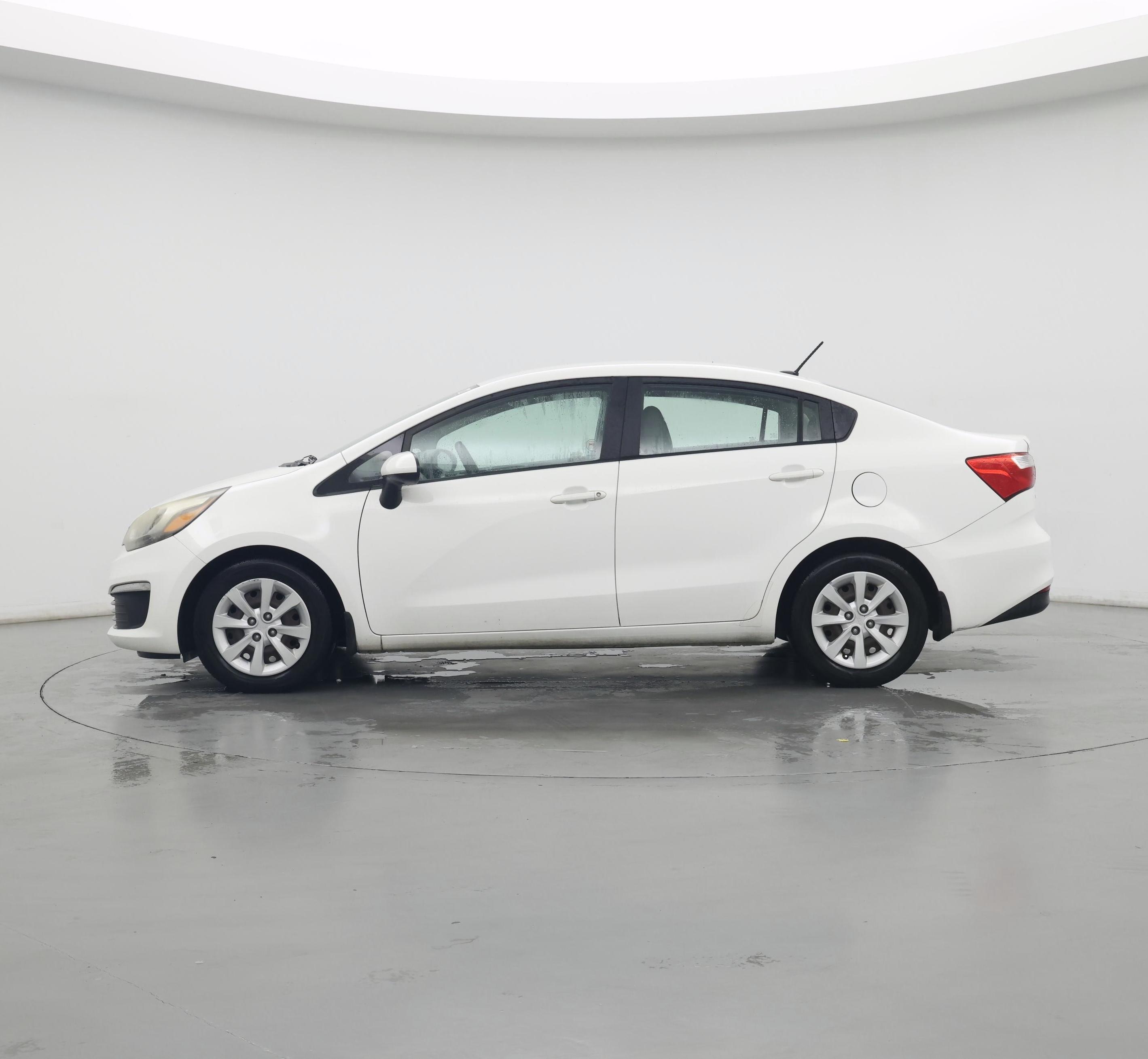 Thumbnail: 2016 Kia Rio - 3