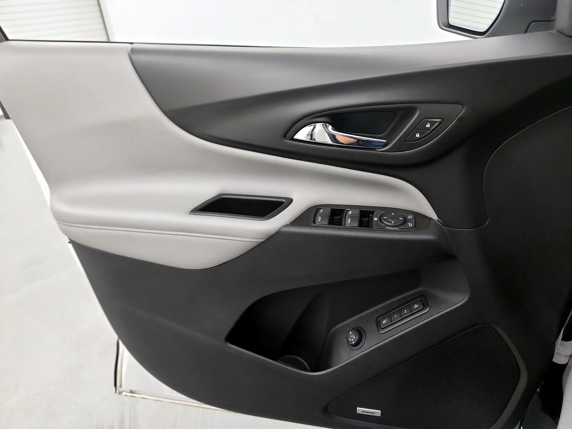 Thumbnail: 2019 Chevrolet Equinox - 12