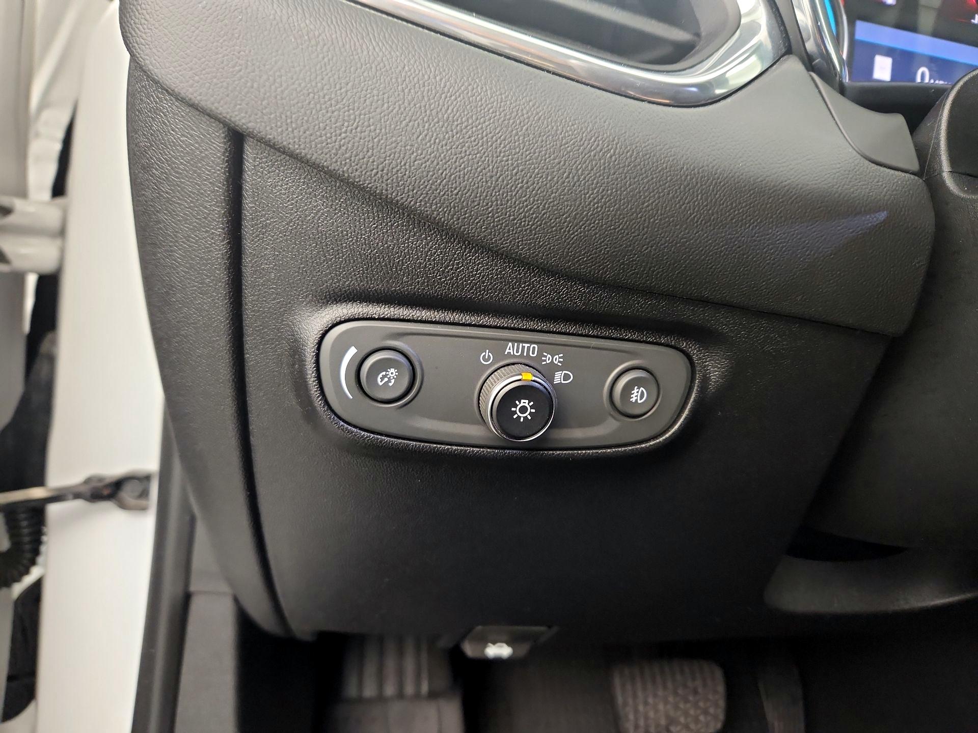 Thumbnail: 2019 Chevrolet Equinox - 13