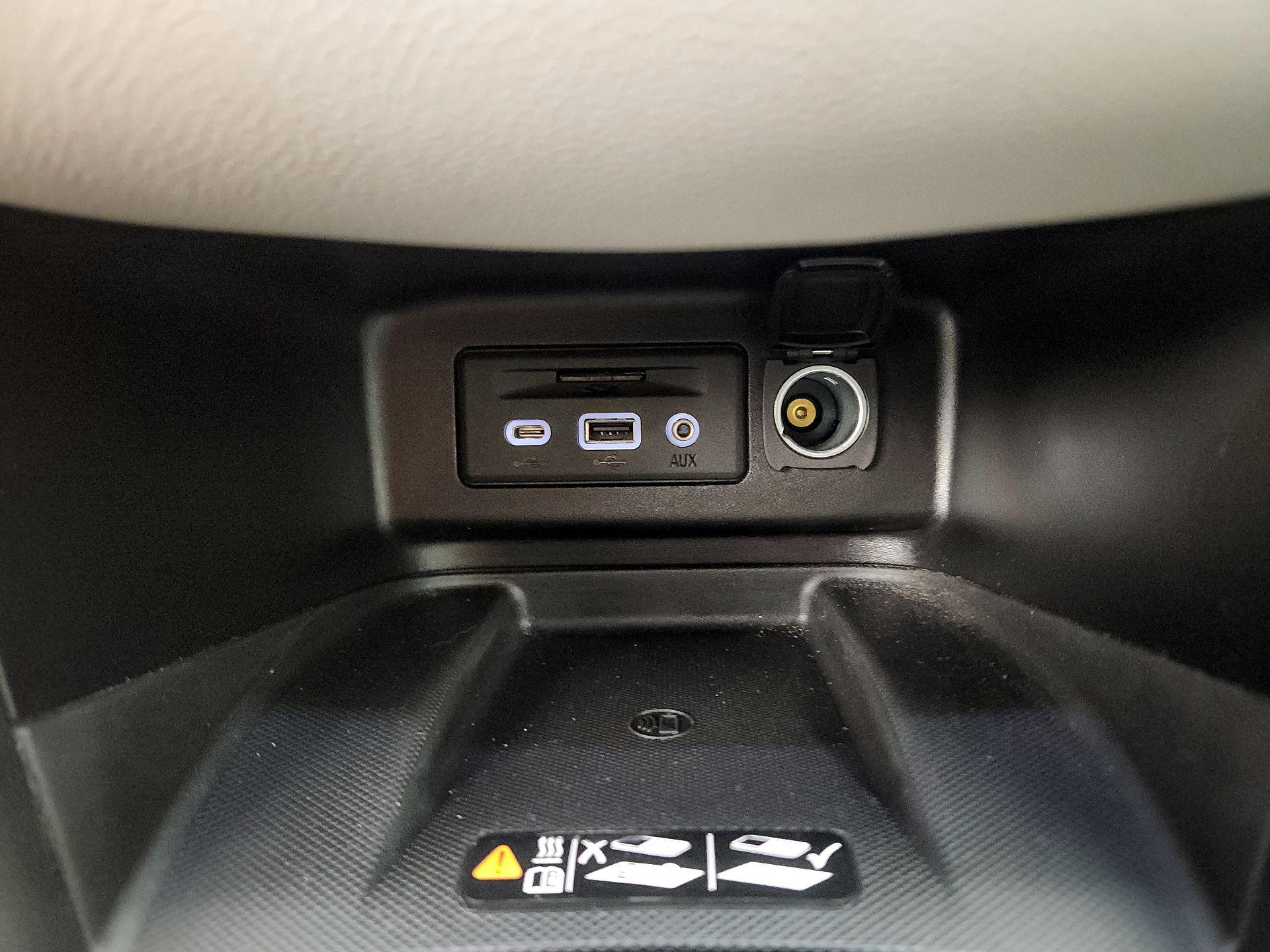 Thumbnail: 2019 Chevrolet Equinox - 18