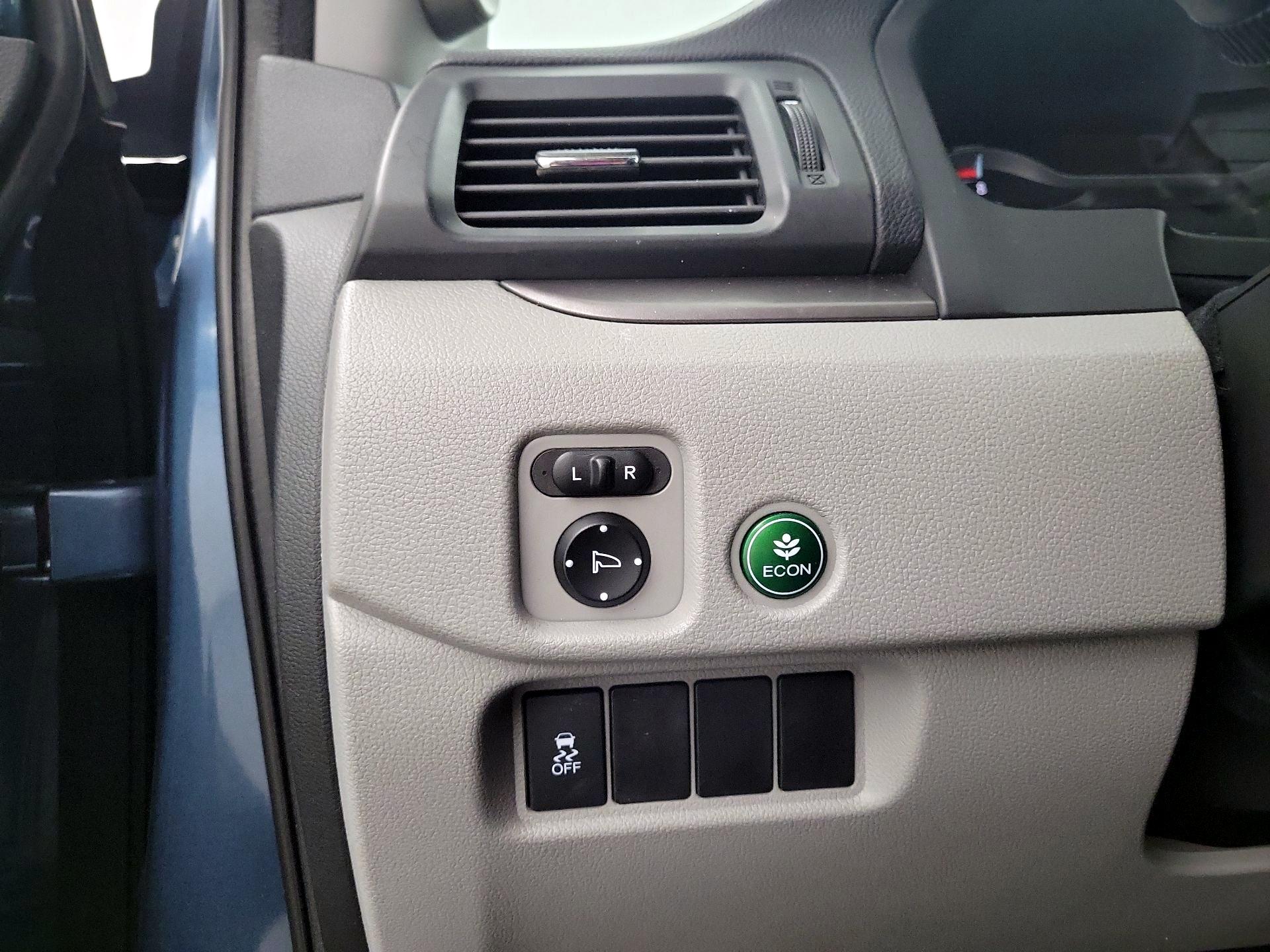 Thumbnail: 2016 Honda Pilot - 11