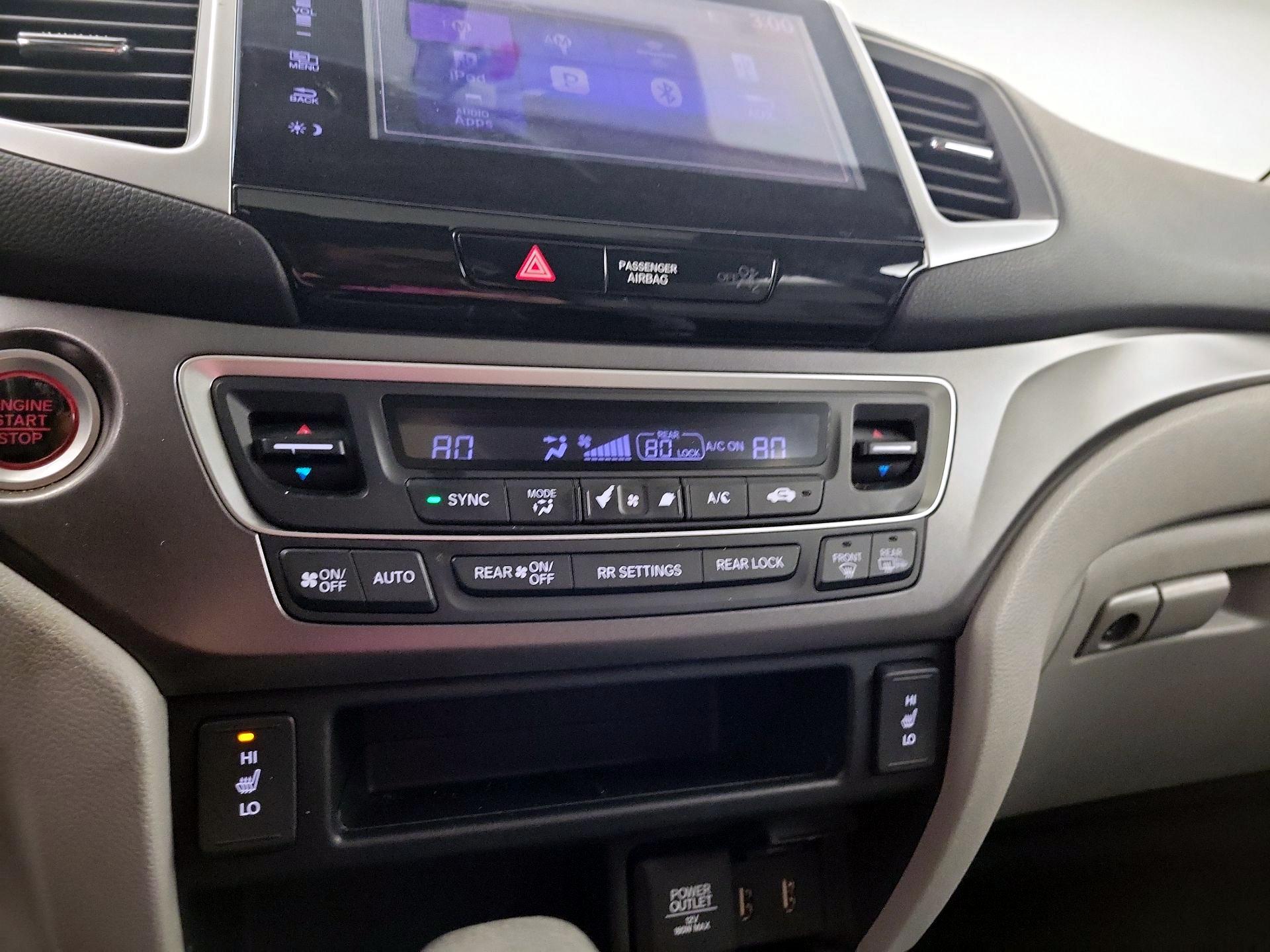 Thumbnail: 2016 Honda Pilot - 14