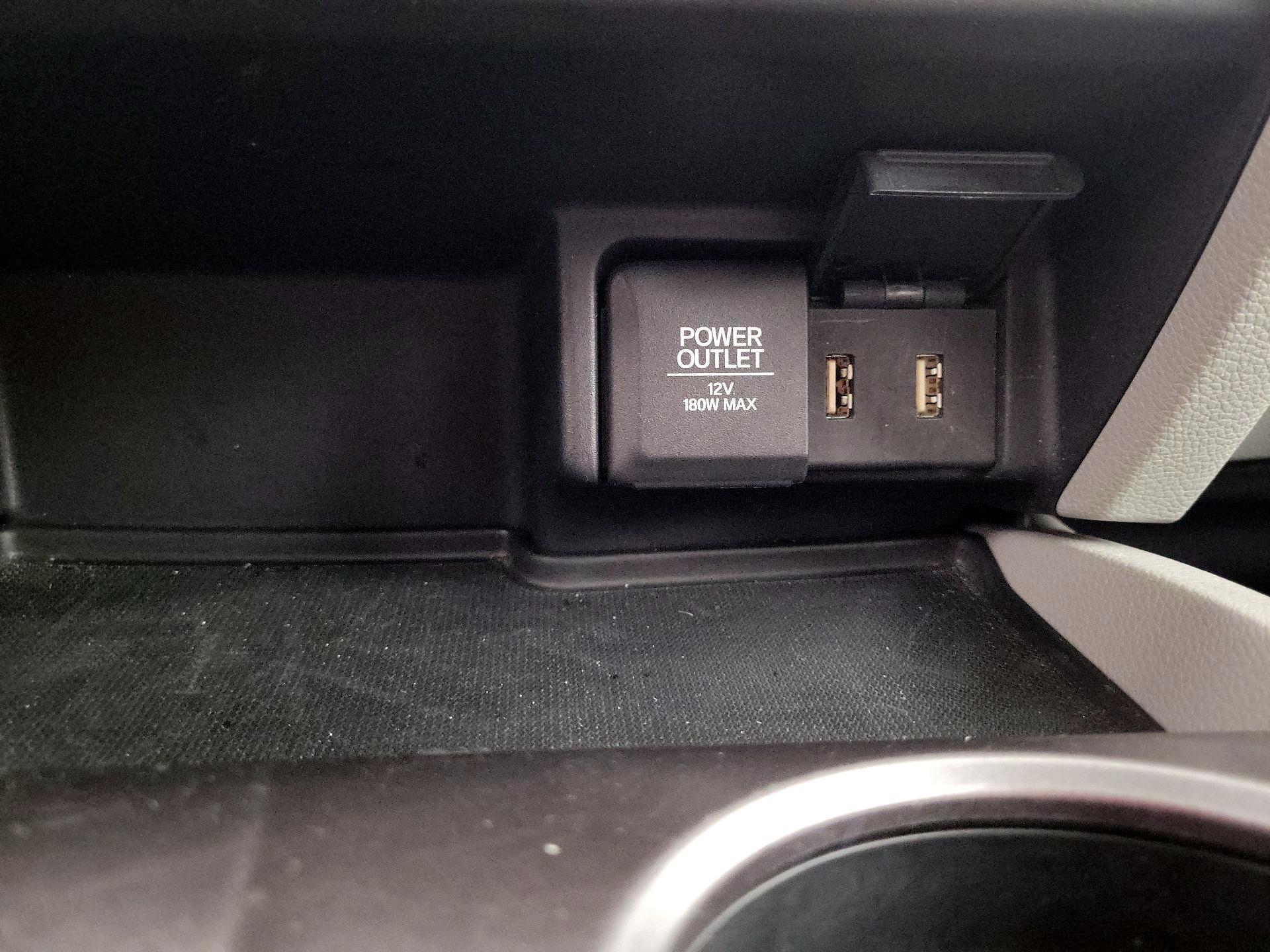 Thumbnail: 2016 Honda Pilot - 16