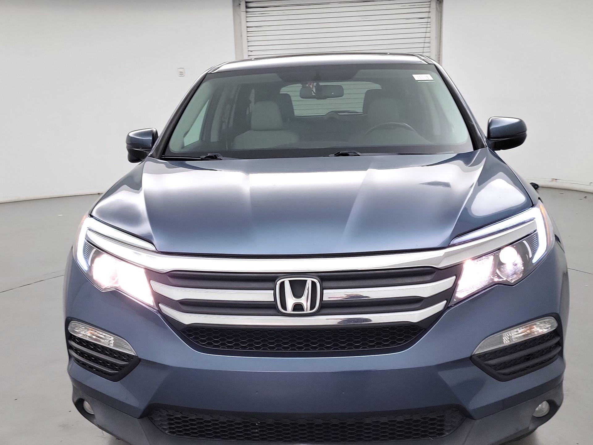 Thumbnail: 2016 Honda Pilot - 2