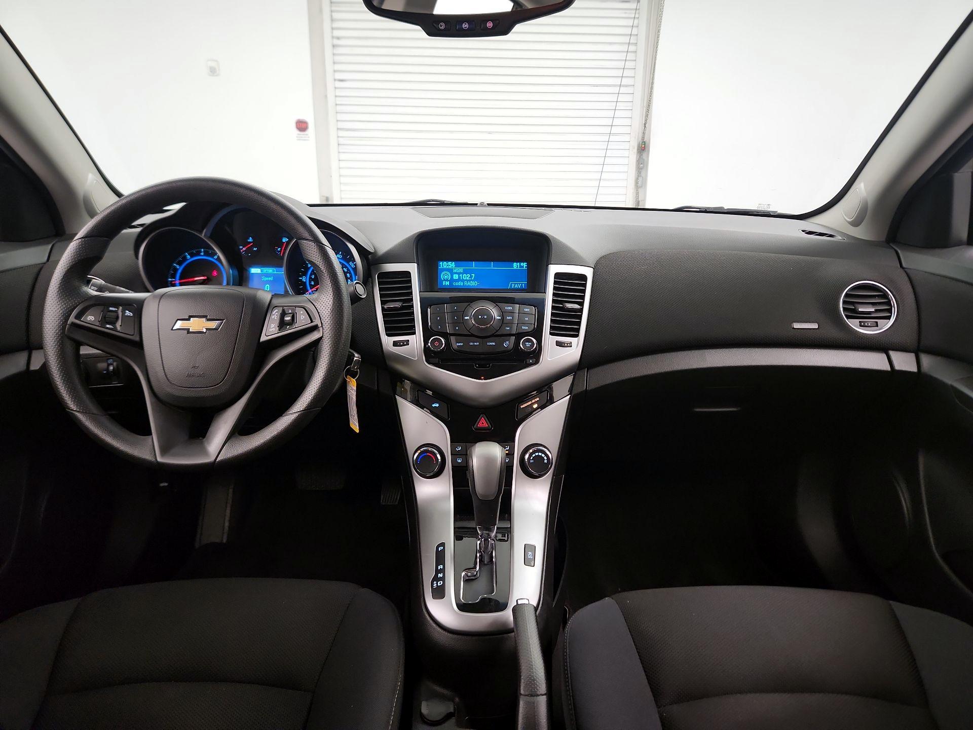 Thumbnail: 2015 Chevrolet Cruze - 9