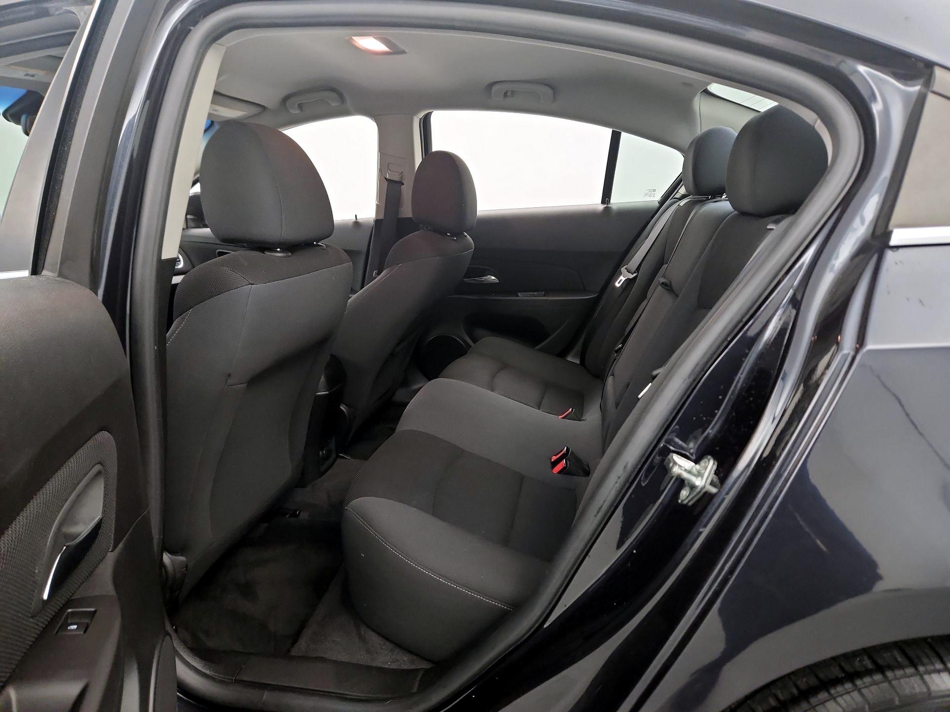 Thumbnail: 2015 Chevrolet Cruze - 18