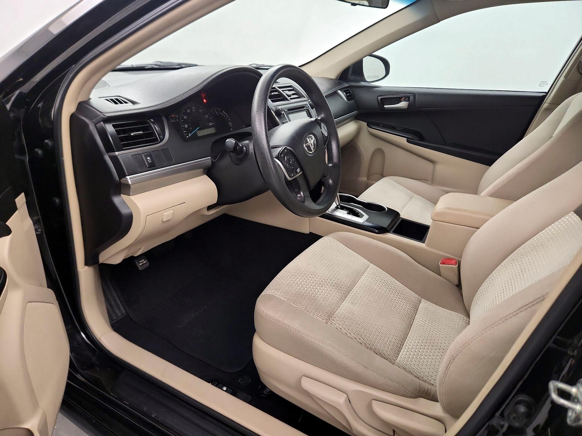 Thumbnail: 2014 Toyota Camry - 11