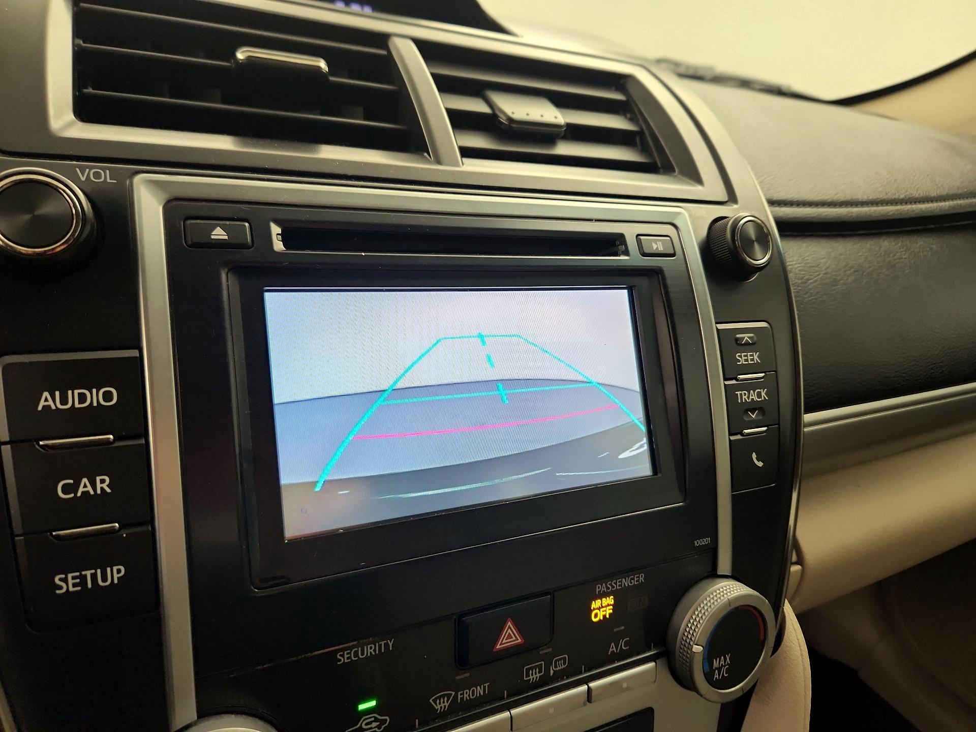 Thumbnail: 2014 Toyota Camry - 14