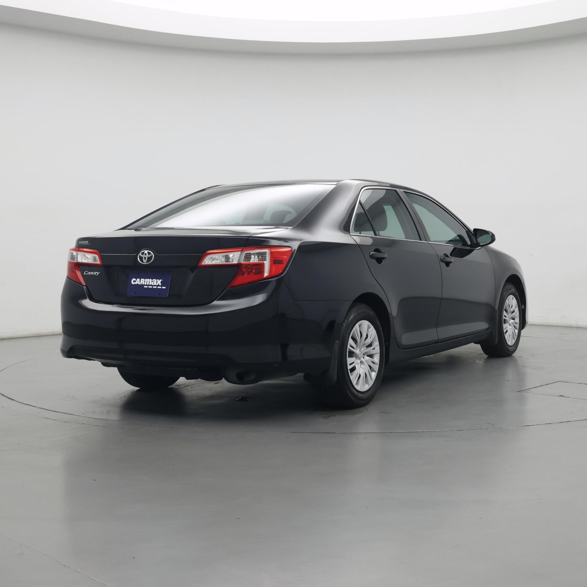 Thumbnail: 2014 Toyota Camry - 8