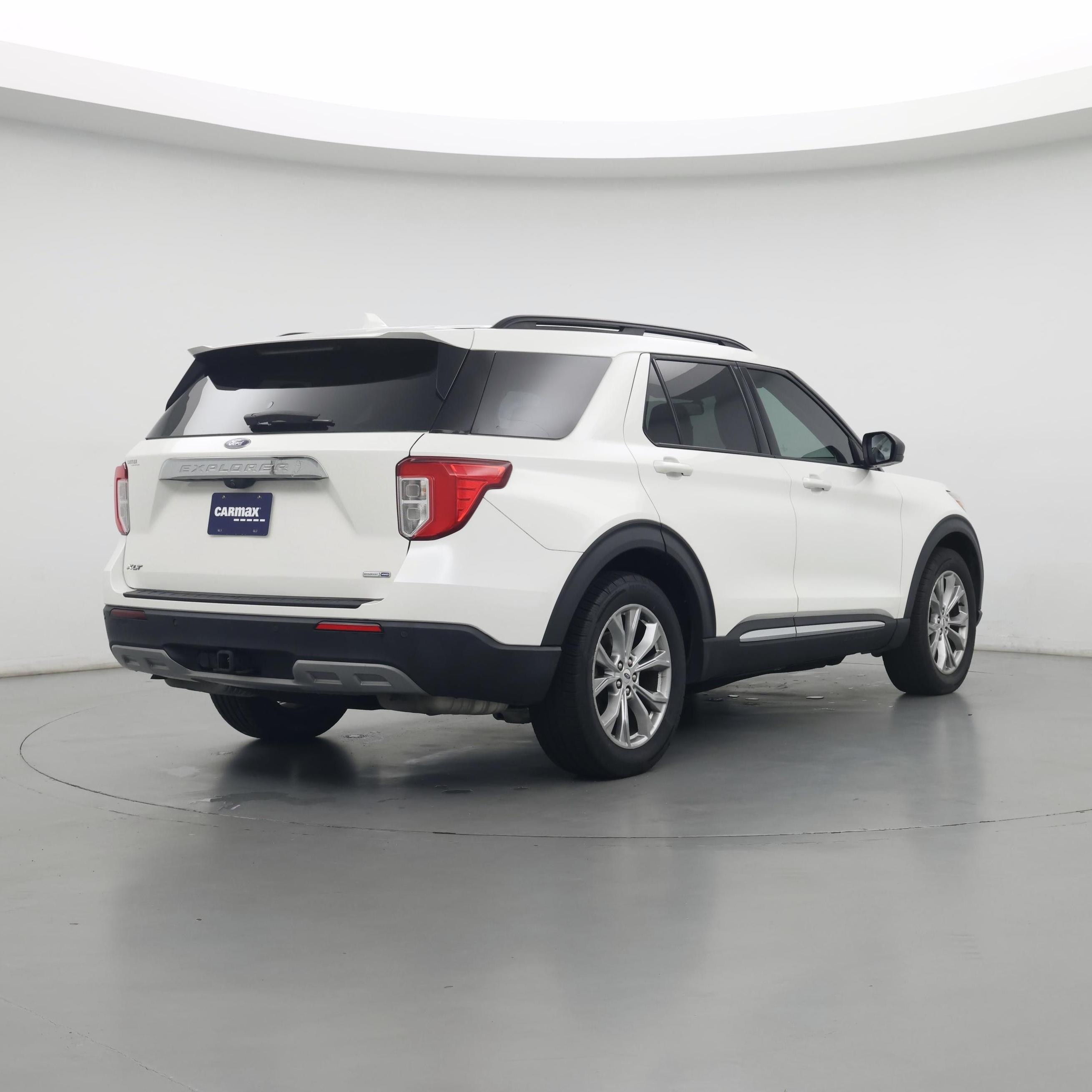 Thumbnail: 2020 Ford Explorer - 8