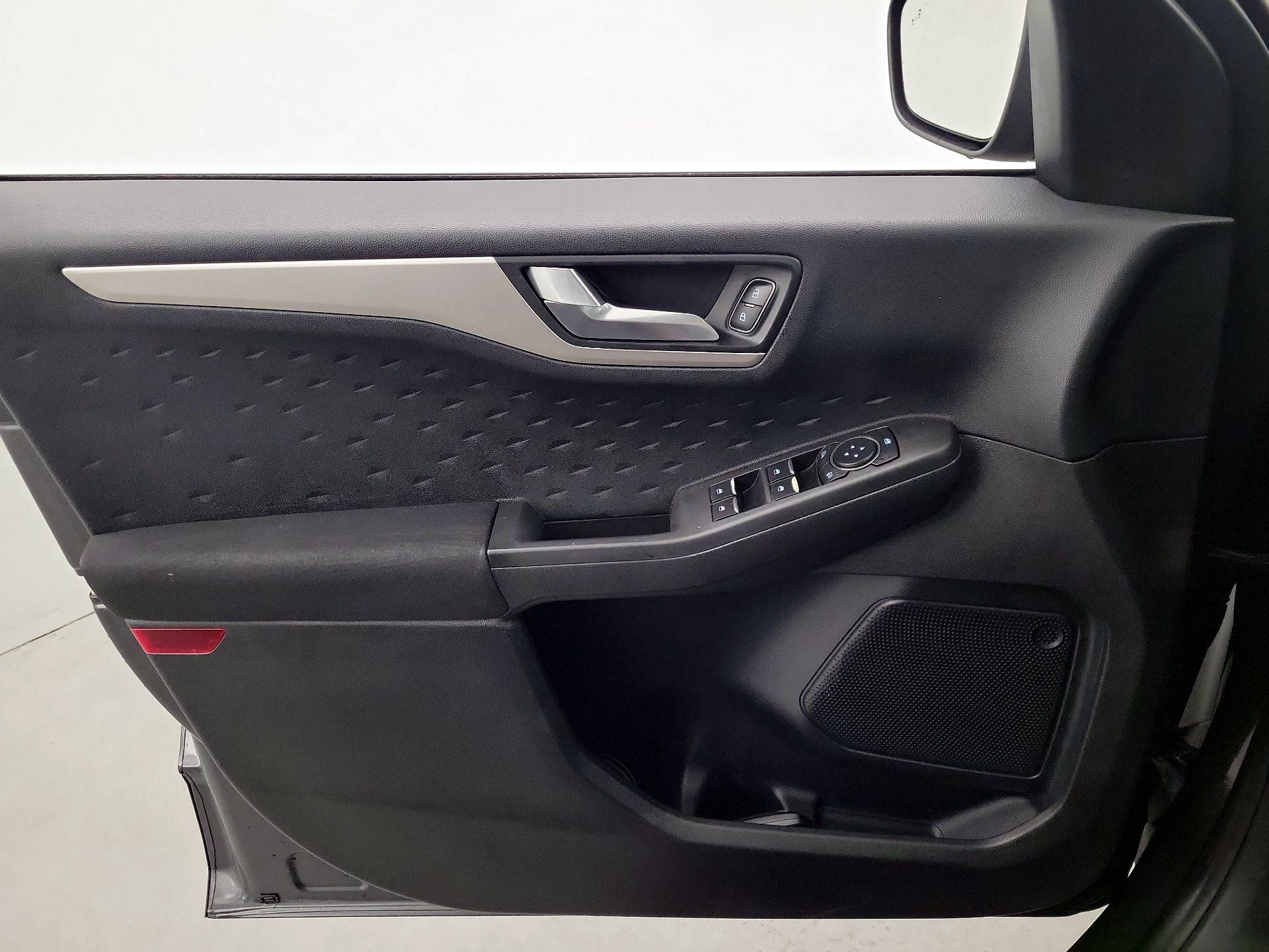 Thumbnail: 2020 Ford Escape - 12