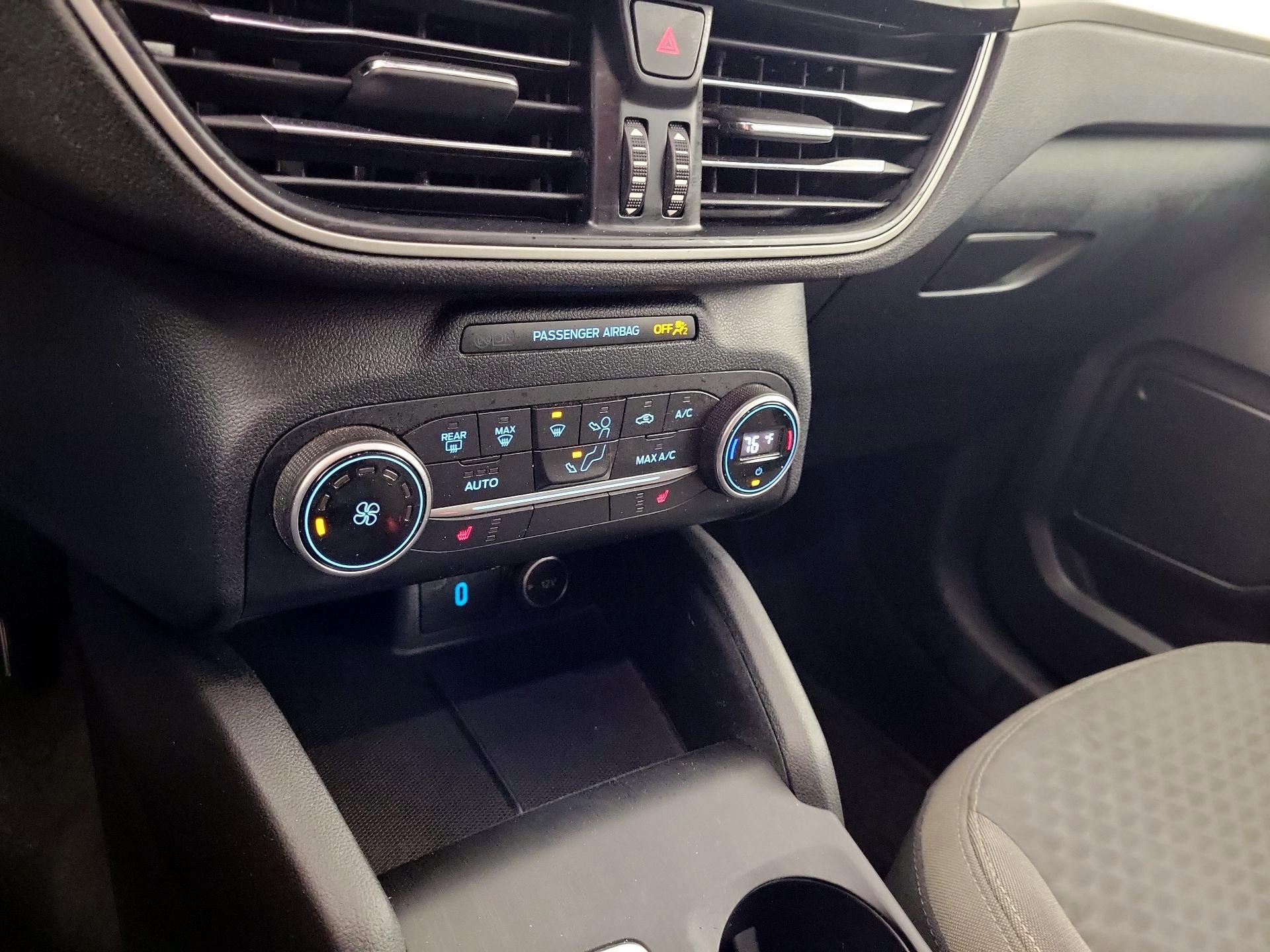 Thumbnail: 2020 Ford Escape - 17