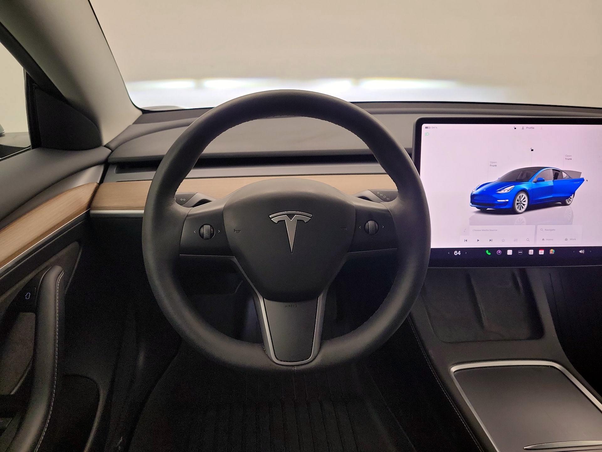 Thumbnail: 2023 Tesla Model 3 - 10